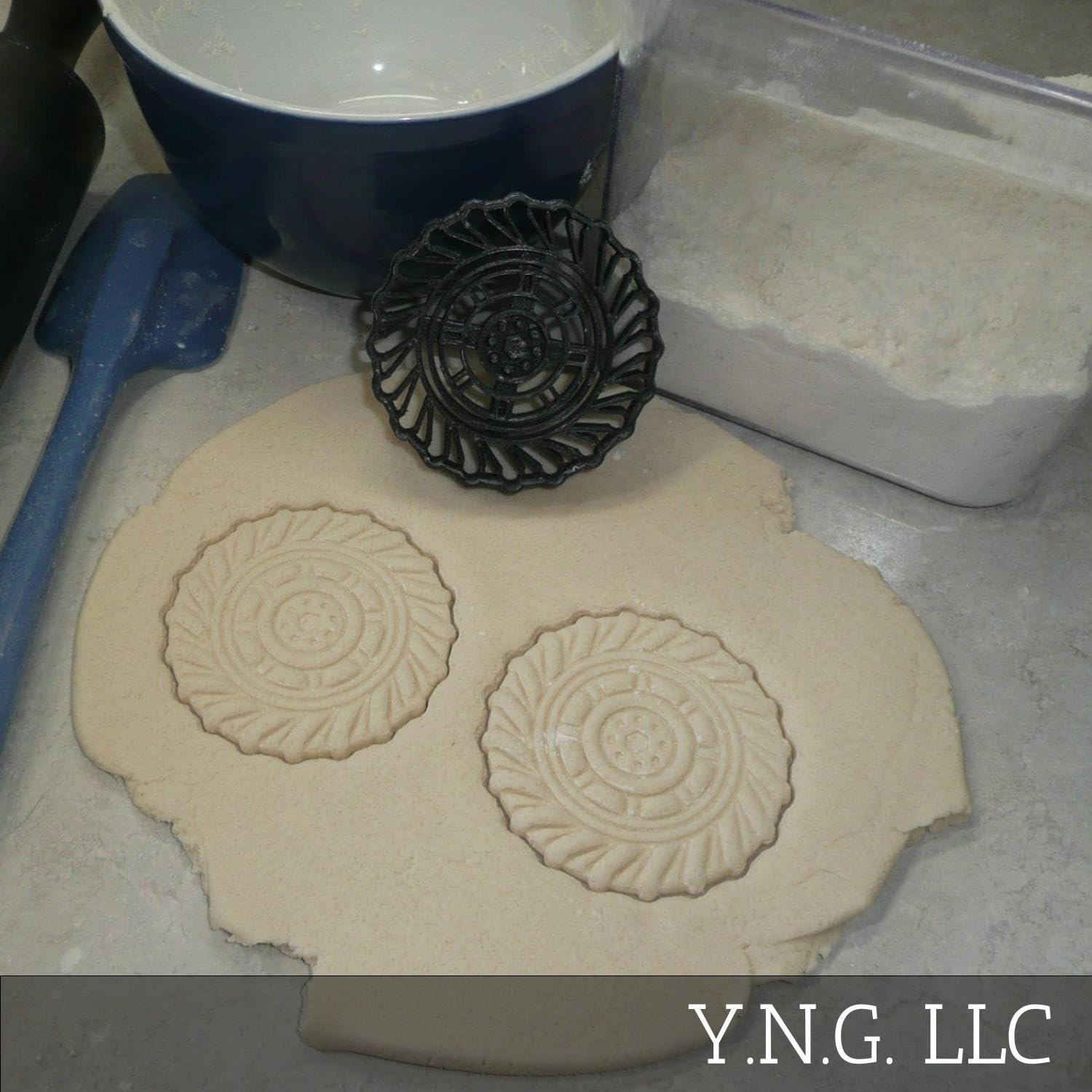 MONSTER TRUCK TIRE COOKIE CUTTER - Premium USA Made PR4171 - Perfect for Birthday Parties, Baking Decorations & Kids' DIY Projects