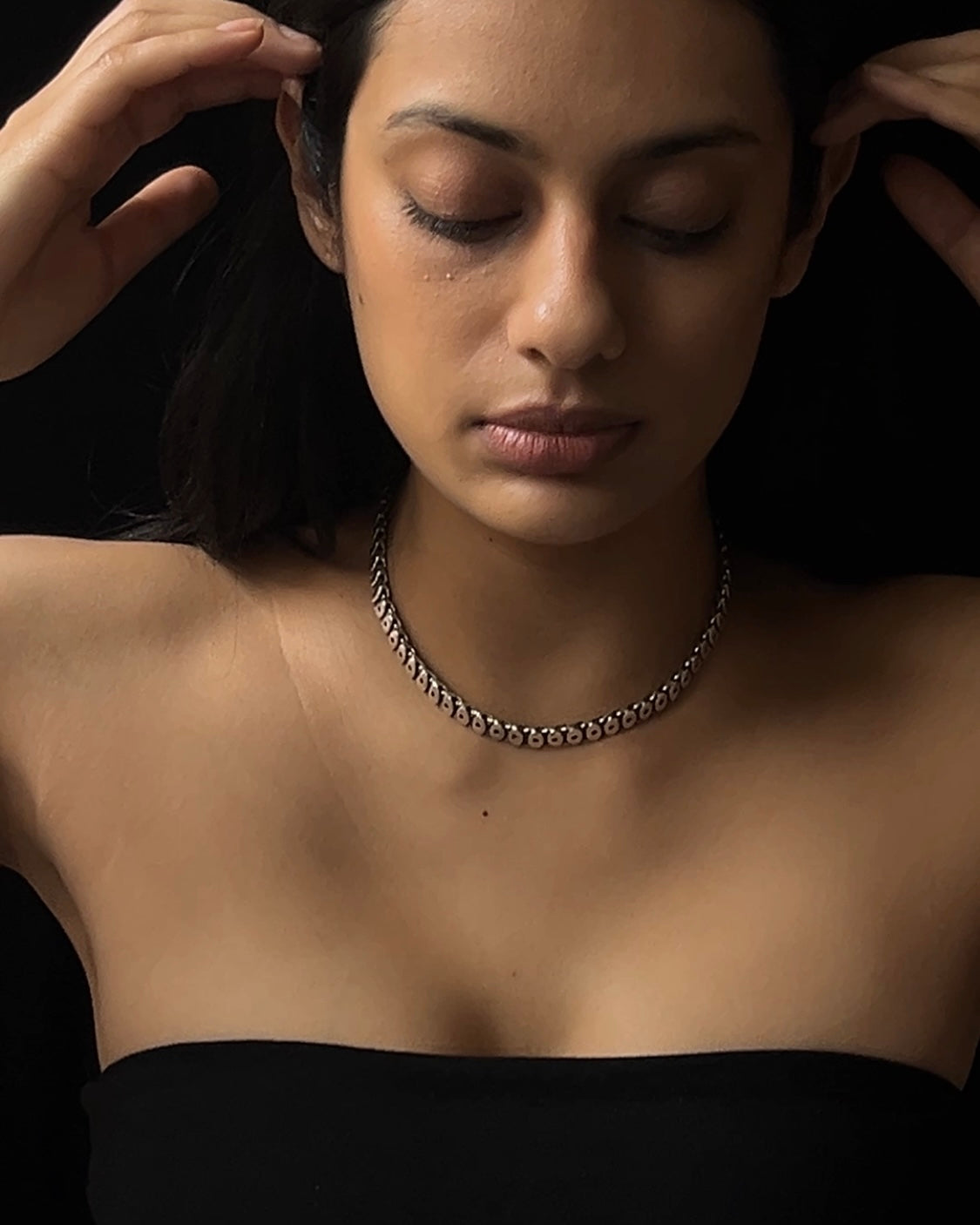Neck A2505 Massager - Portable Neck Pain Relief Device for Home & Office Use - Perfect for Stress Relief & Muscle Relaxation
