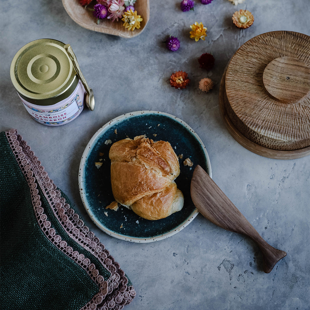 Premium Wooden Whale Butter Knife - Elegant Spreader for Cheese, Butter & Jam - Perfect for Breakfast, Brunch & Charcuterie Boards