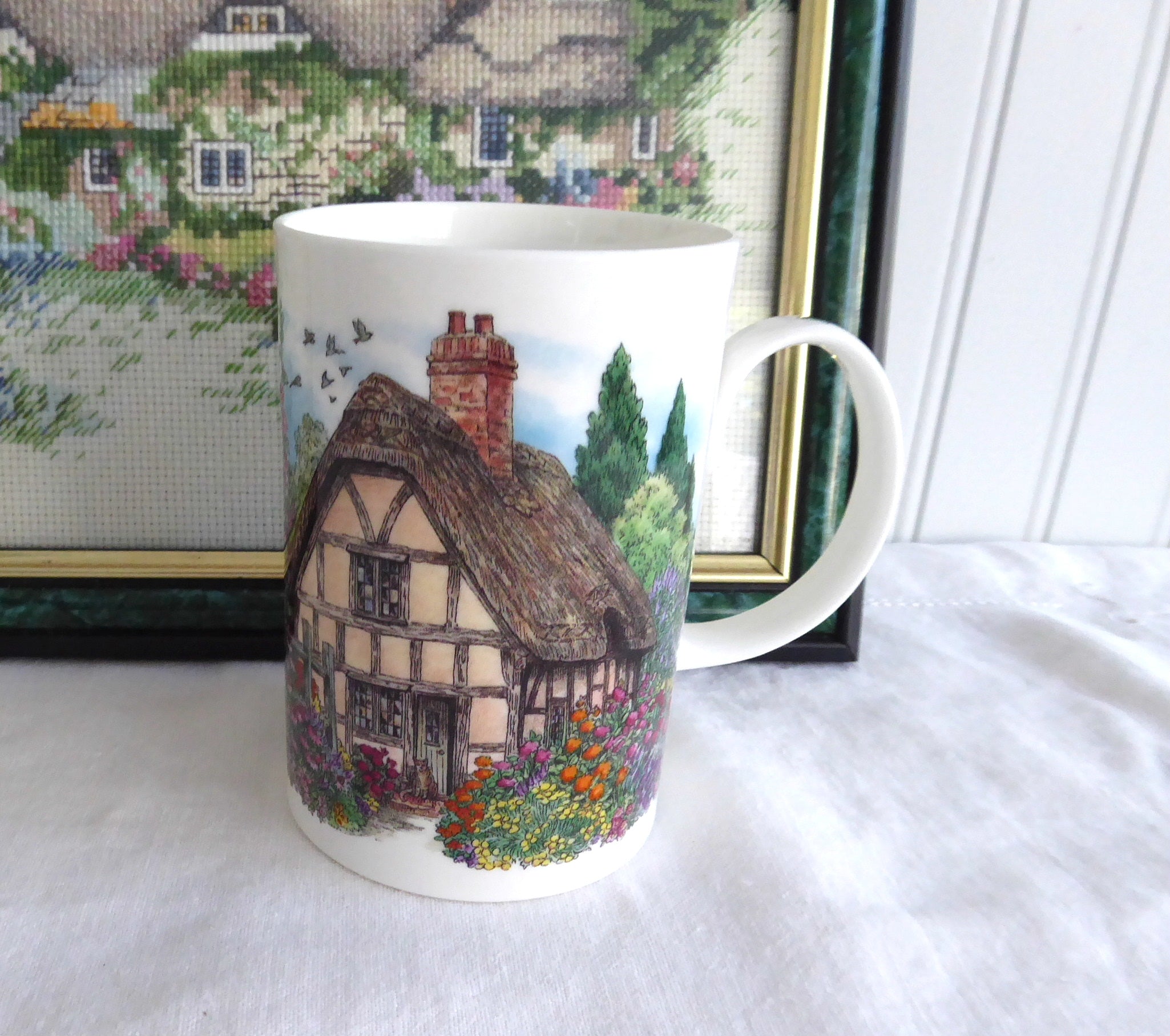 Thatched Cottage Dunoon Mug - Vintage Cottage Garden Decor, Scullard Design - Perfect for Tea Time, Countryside Home Decor, and Gift Giving