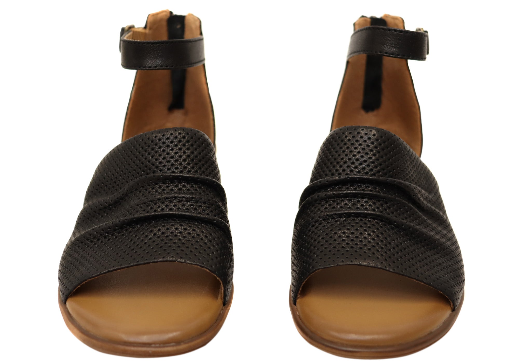 Comfortiva Newnan Women's Comfort Footbed Wide Fit Leather Sandals - Perfect for Walking, Travel & Summer Outfits