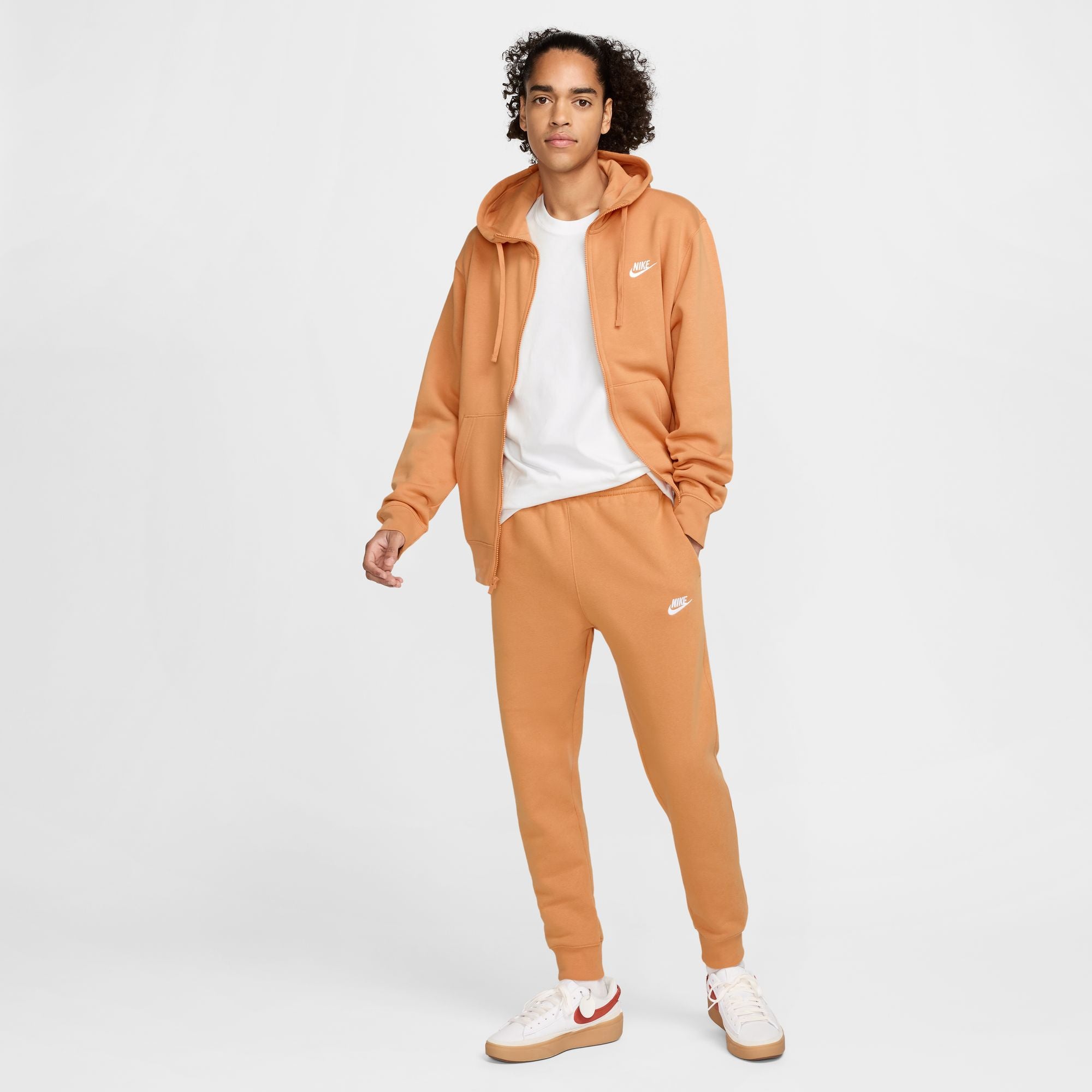 Nike Men's Club Fleece Joggers - Soft Comfortable Athletic Sweatpants for Running, Gym & Lounge Wear
