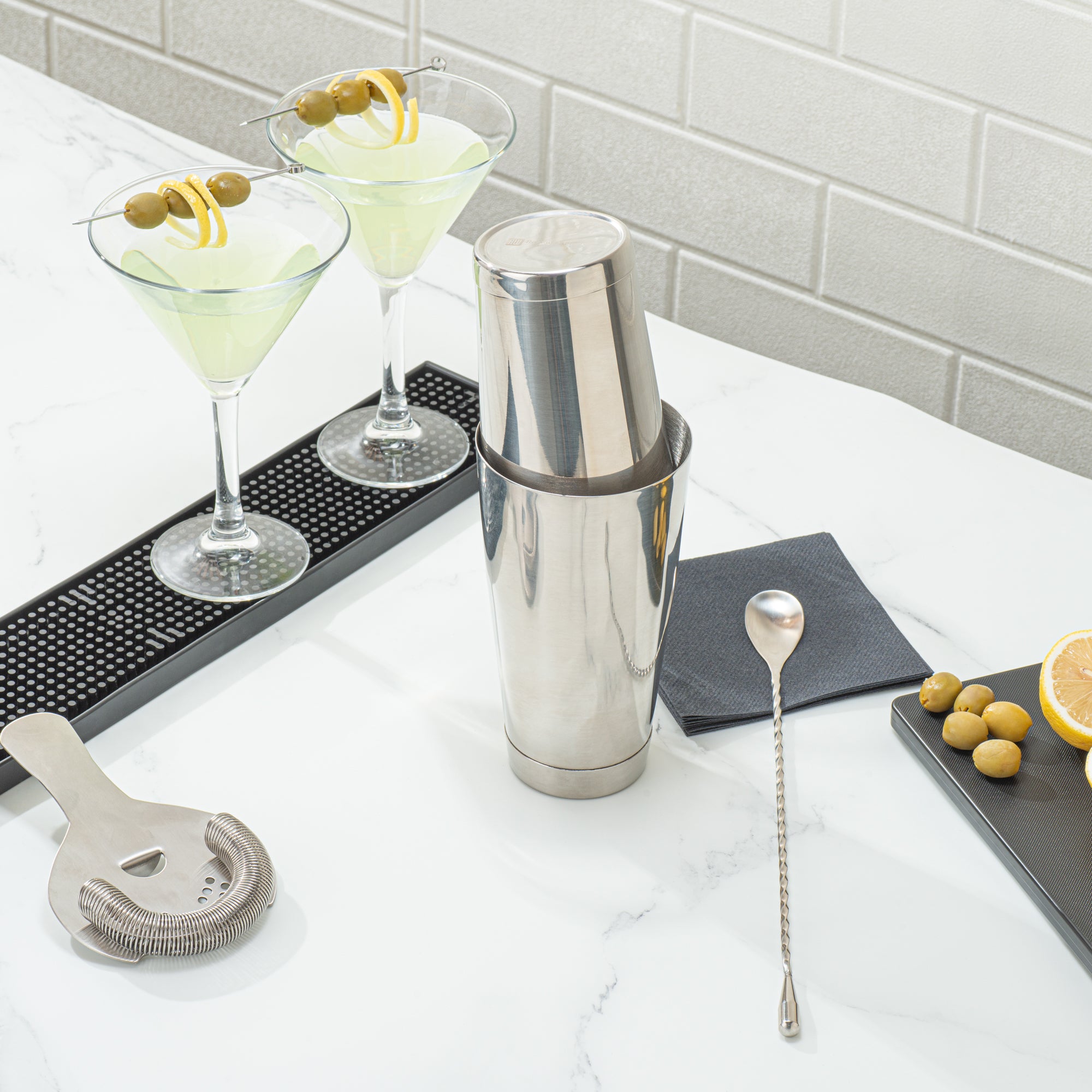 Premium 16 oz Stainless Steel Cocktail Shaker - Weighted Bar Mixing Tin with Mirrored Finish (3.25