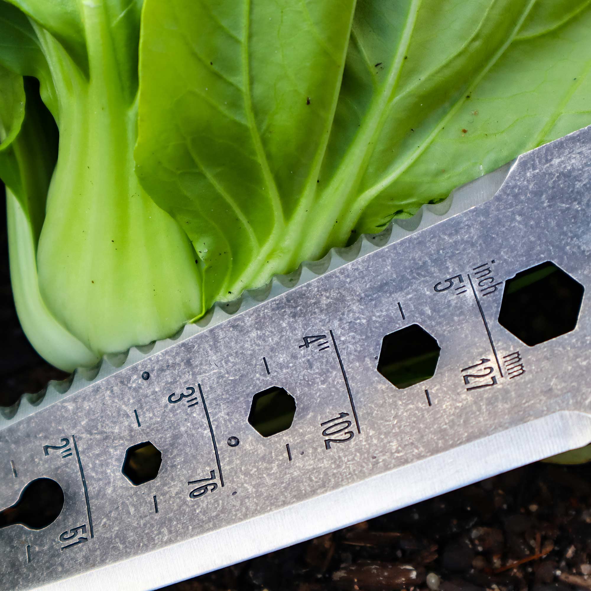 10 in 1 Hori Hori Knife Kit - Multi-Purpose Gardening Tool with Sheath for Digging, Weeding, Planting - Perfect for Outdoor Enthusiasts and Gardeners