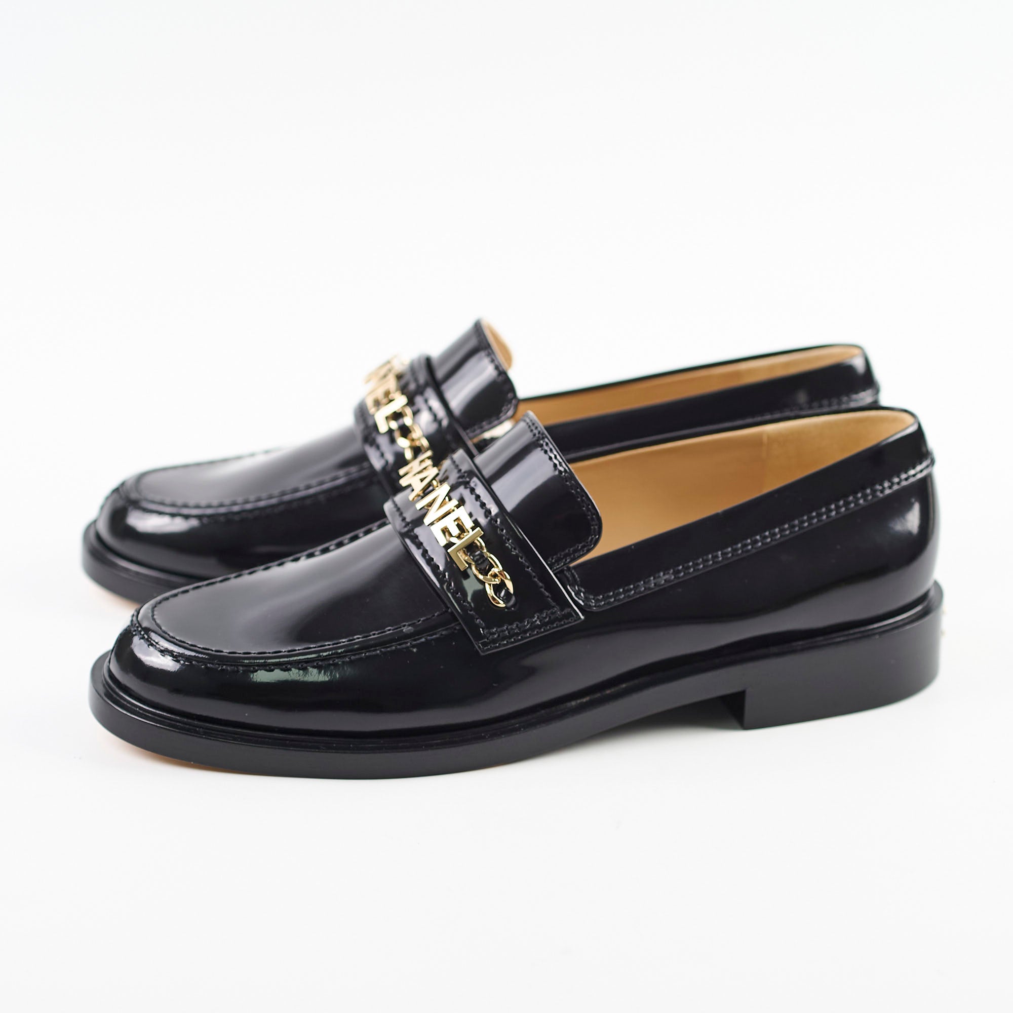 Chanel Black Patent Leather Loafers Size 41C - Luxury Women's Slip-On Shoes for Office & Evening Events