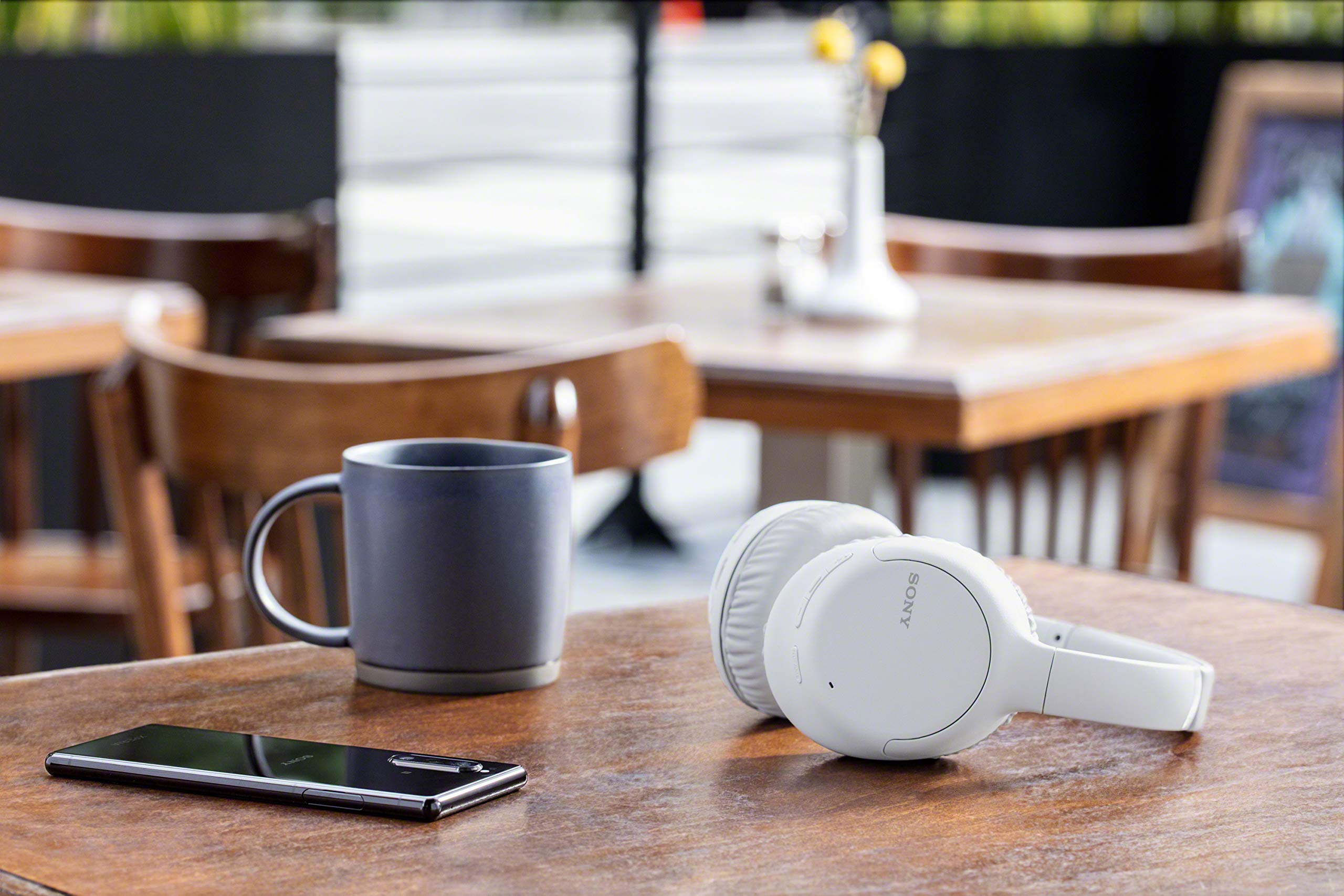 Sony WH-CH710N Wireless Noise Cancelling Headphones with 35-Hour Battery, Fast Charging, Built-in Mic & Voice Assistant - White | Perfect for Travel, Work & Commuting