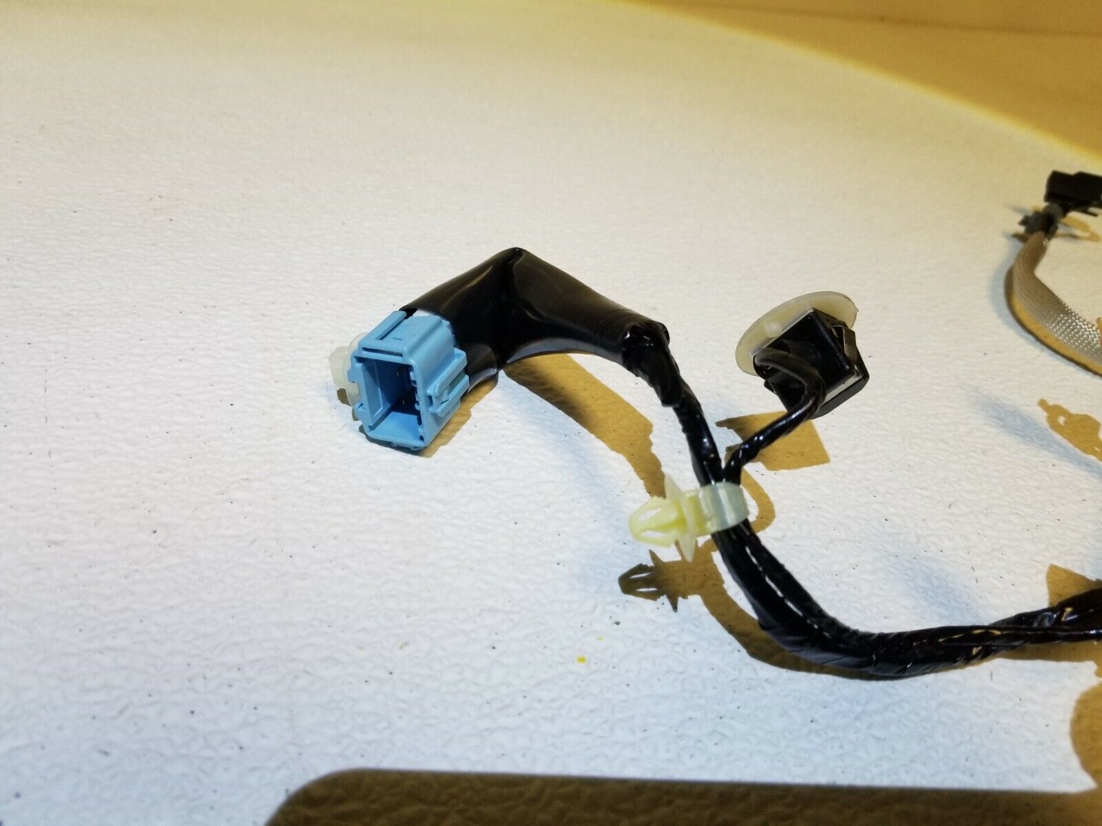 05-08 Acura RL Center Console Wire Harness 32114-SJA OEM Replacement - Perfect for Car Audio Installation & Interior Lighting Upgrades