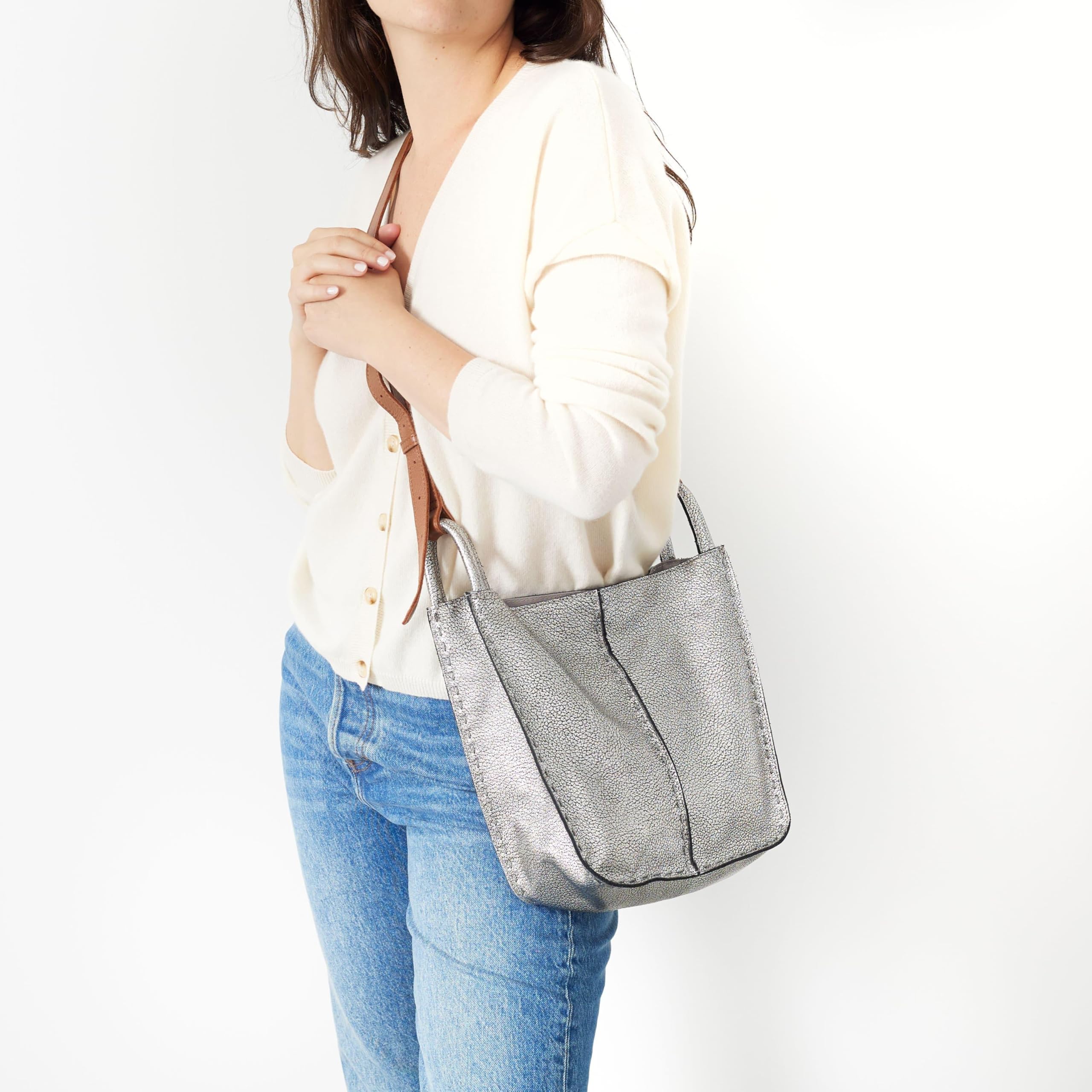 The Sak Los Feliz Crossbody Purse for Women - Genuine Leather Handbag with Adjustable Shoulder Strap - Perfect for Everyday Use, Work, Travel & Shopping - Stylish & Functional Crossbody Bag