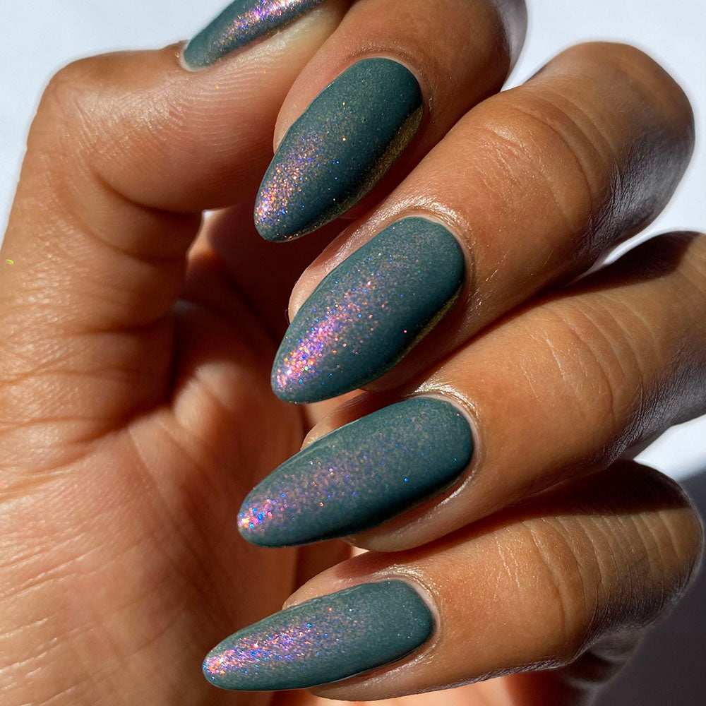 Premium Hippocampus Nail Polish - Long Lasting Vegan Nail Lacquer with High Gloss Finish - Perfect for Manicures, Pedicures & Special Occasions