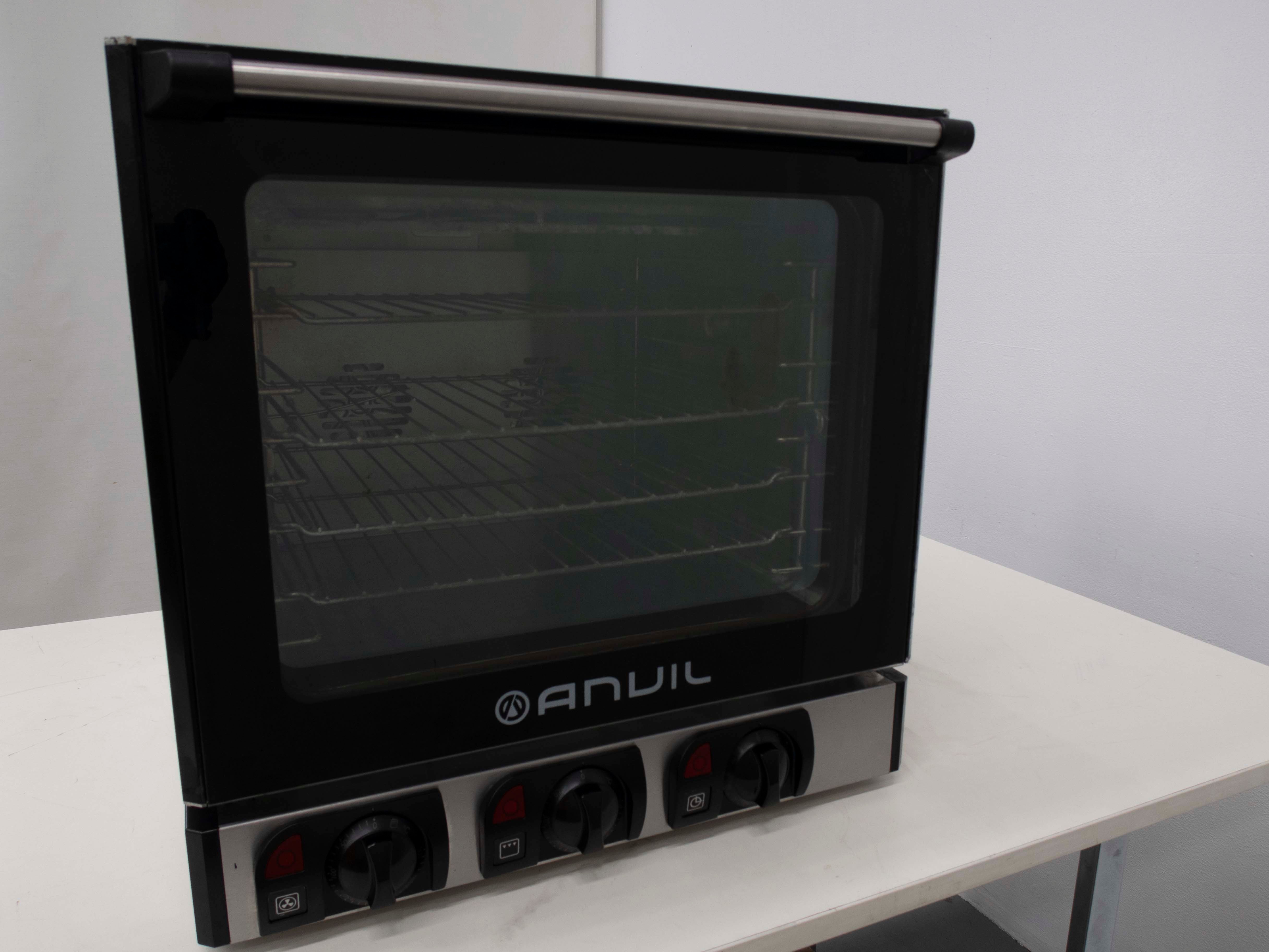 Anvil COA1004 Convection Oven - Commercial Countertop Convection Oven with Digital Controls, Perfect for Bakeries, Restaurants & Home Baking - 795395