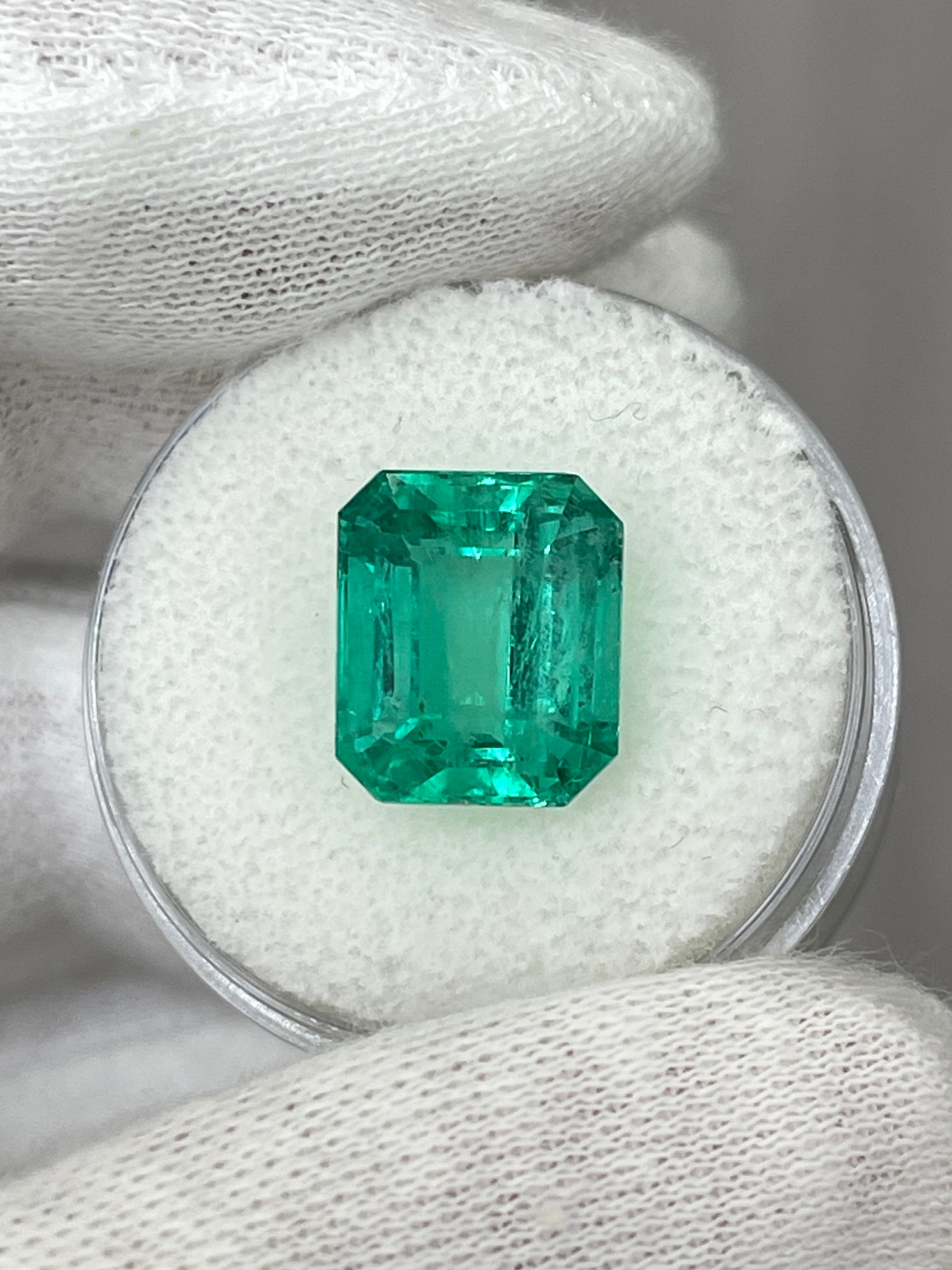 6.03 Carat 11.5x10mm Fine Bluish Natural Loose Colombian Emerald Gemstone - Classic Emerald Cut for Jewelry Making, Engagement Rings & Luxury Gifts