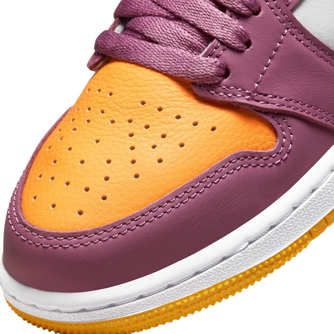 Nike Boys' Running Shoes - Lightweight Athletic Sneakers for Kids - Comfortable & Durable for School, Sports & Daily Wear