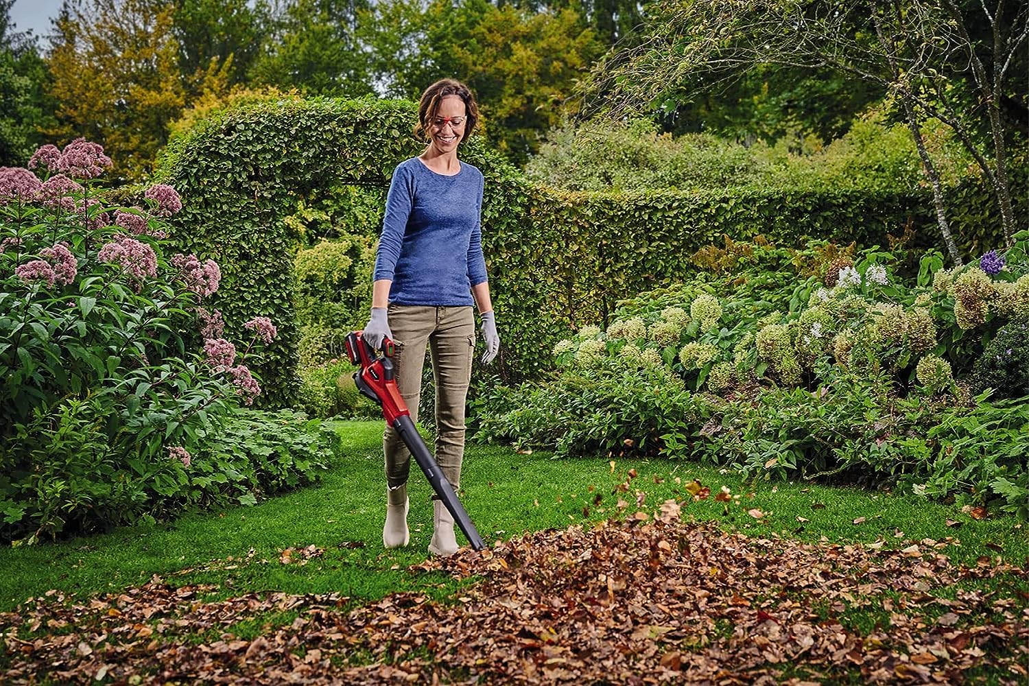 Einhell GE-UB 18/250 Li E-Solo Power X-Change Cordless Leaf Blower - 18V Battery (Not Included), 250 km/h Air Speed, 3-Piece Tube, Electric Speed Control with LED Display - Perfect for Yard Cleanup, Driveway Clearing & Garden Maintenance