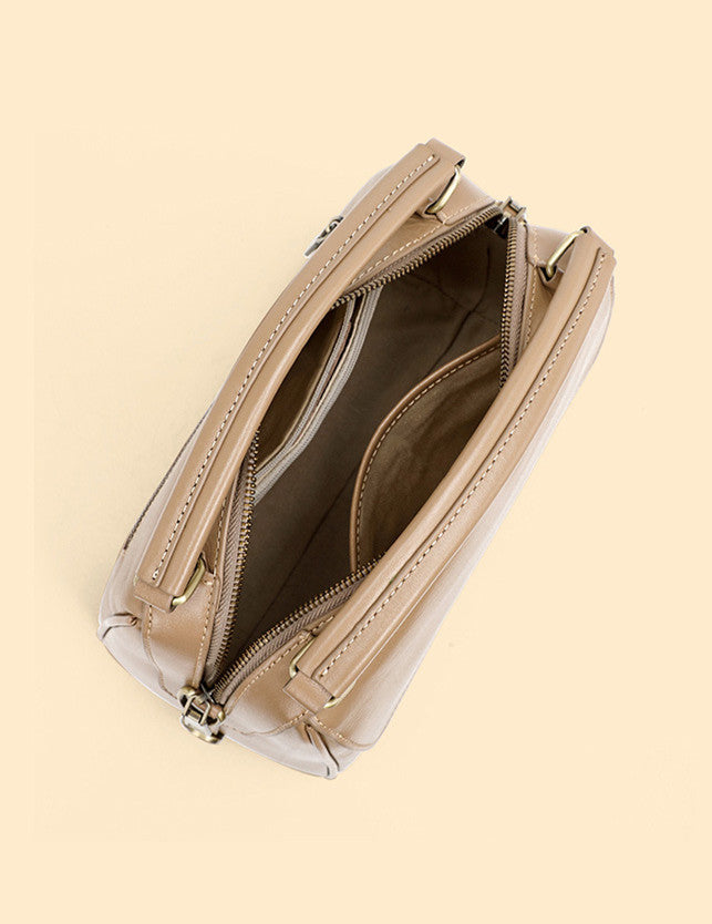 Stylish and Versatile Women's Handbag - Fashionable Crossbody Purse for Work, Travel, and Everyday Use