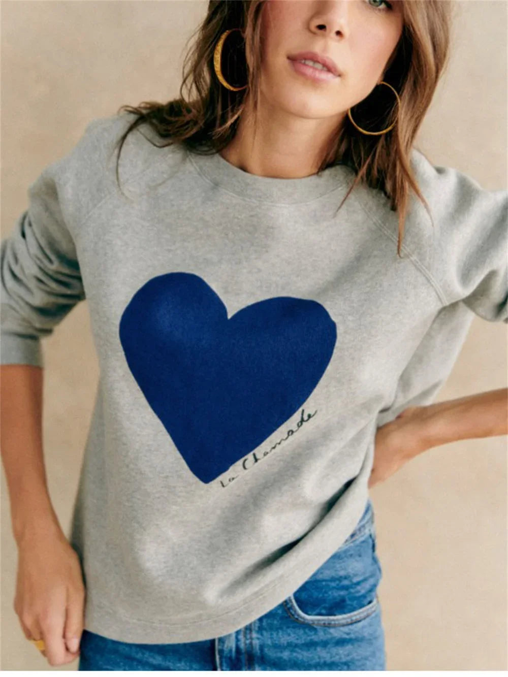 Women's Heart Print Sweatshirt - Cute Valentine's Day Gift, Casual Pullover Sweater for Date Night & Romantic Outfits