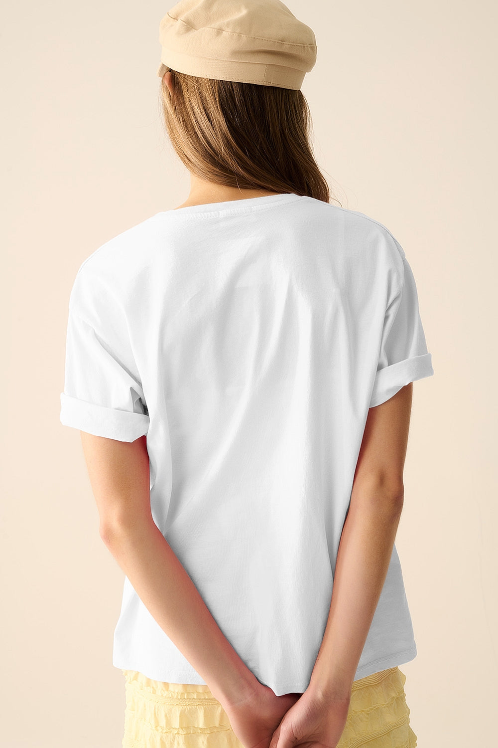 Blanc Italie Dolce Vita Graphic Lemon Print T-Shirt - Casual Summer Fashion for Women | Perfect for Beach Outings and Street Style