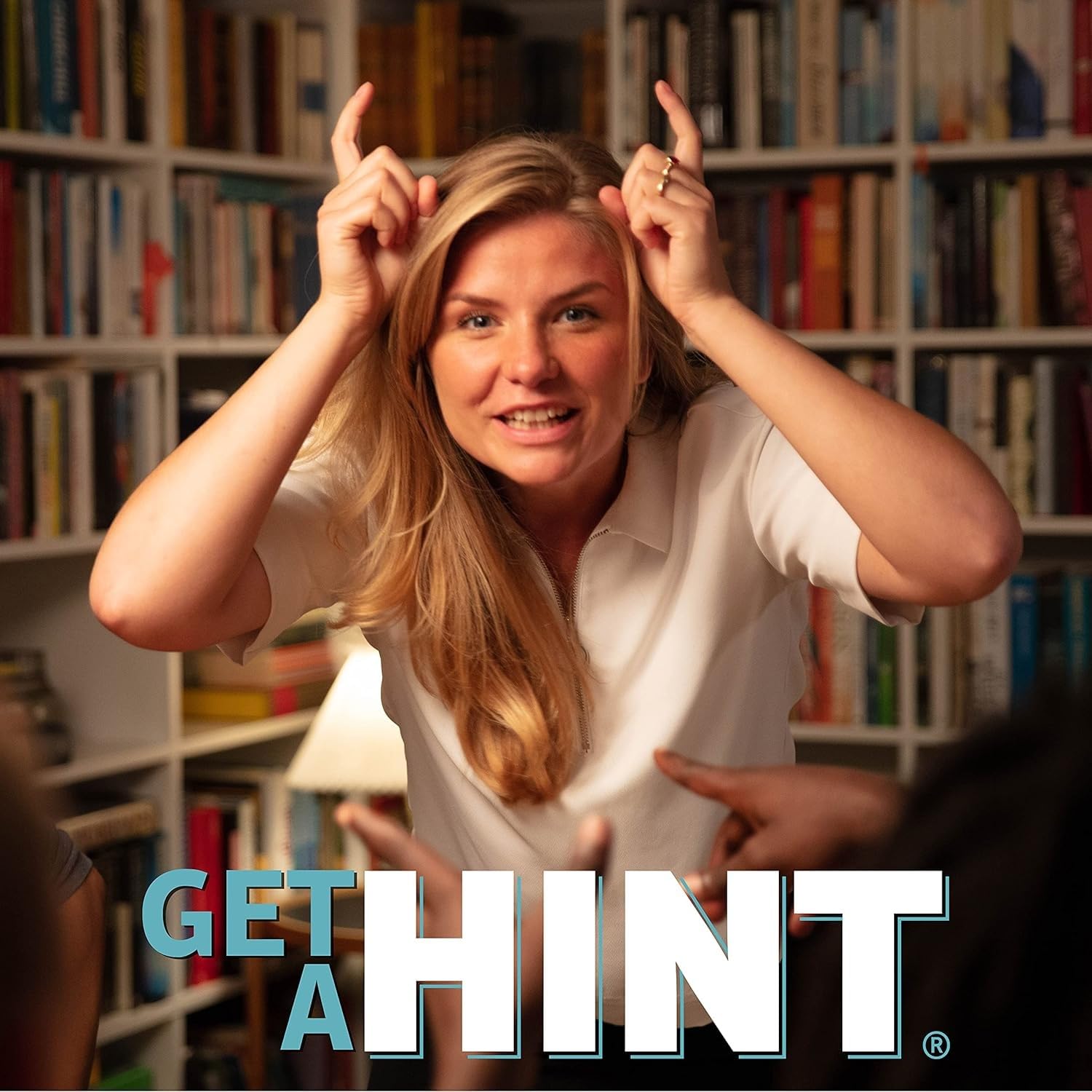 HINT Party Game (US Edition) - Fun & Creative Board Game for Family Game Night, Ages 14+, 4+ Players, 45 Min Playtime | Perfect for Parties, Team Building & Social Gatherings | Made by Bezzerwizzer