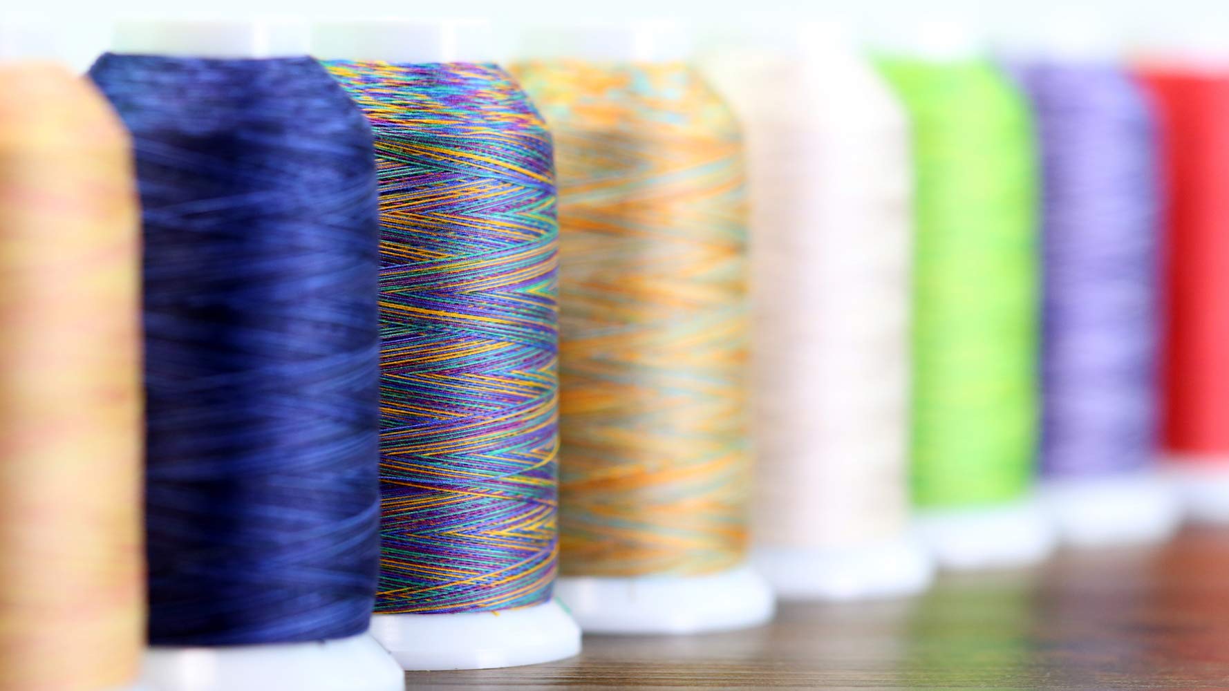 King TUT Quilting Thread #940 Els Cotton Candy - 2000 Yard Cone | Premium Cotton Thread for Quilting & Sewing | Perfect for Quilts, Home Decor & Craft Projects