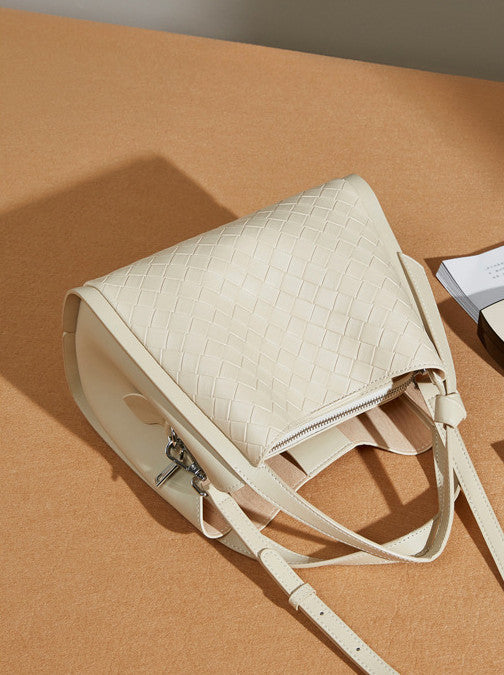 Stylish Woven Handbag with Adjustable & Detachable Straps - Perfect for Work, Travel & Everyday Use