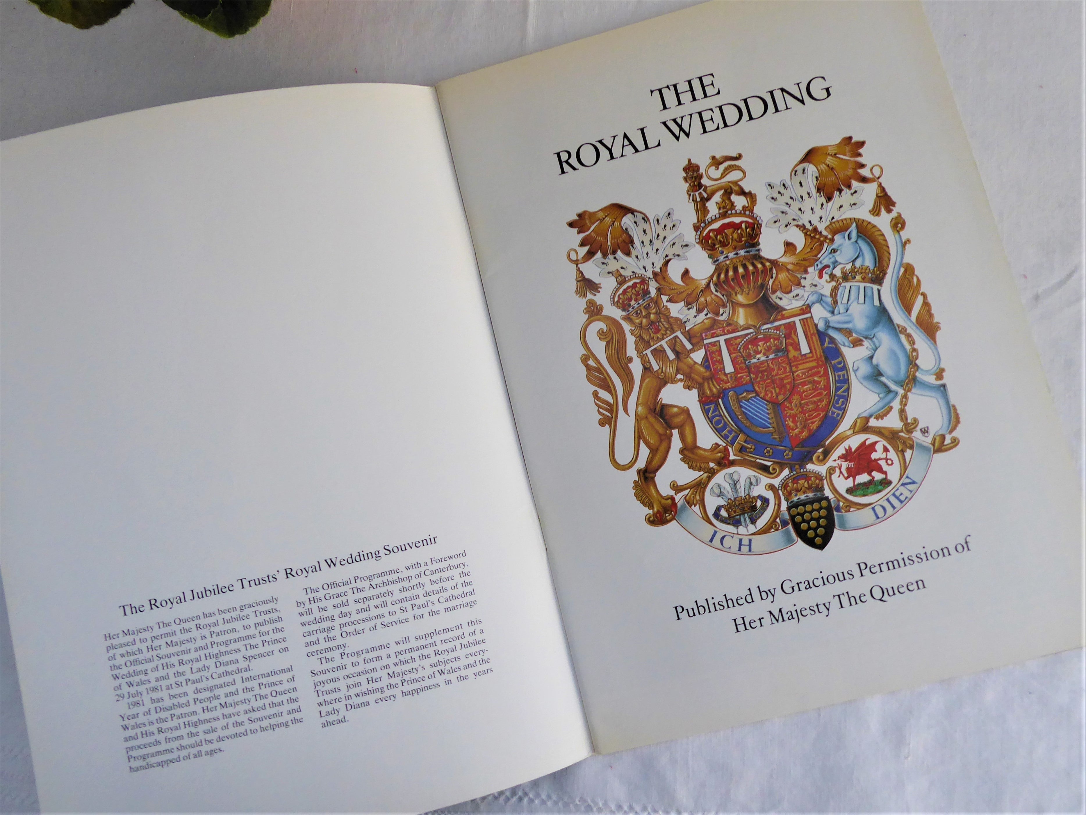 Royal Wedding Charles and Diana 1981 Commemorative Program - Rare Collectible with High-Quality Photos | Perfect for Royal Memorabilia Collectors, History Enthusiasts, and Wedding Inspiration