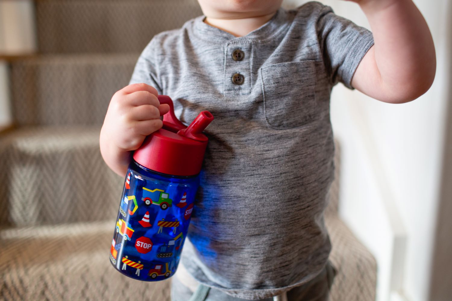 Summit Kids Plastic Water Bottle with Straw Lid - BPA Free Leak Proof Water Bottle for School, Sports & Outdoor Activities