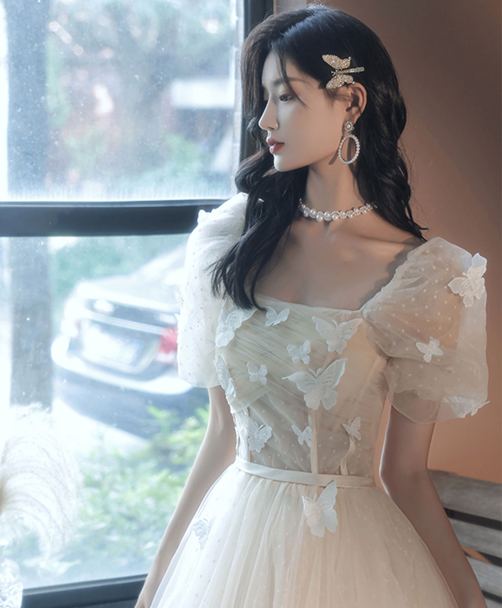 Elegant Light Champagne Tulle Long Prom Dress & Evening Gown for Formal Events, Weddings, and Special Occasions