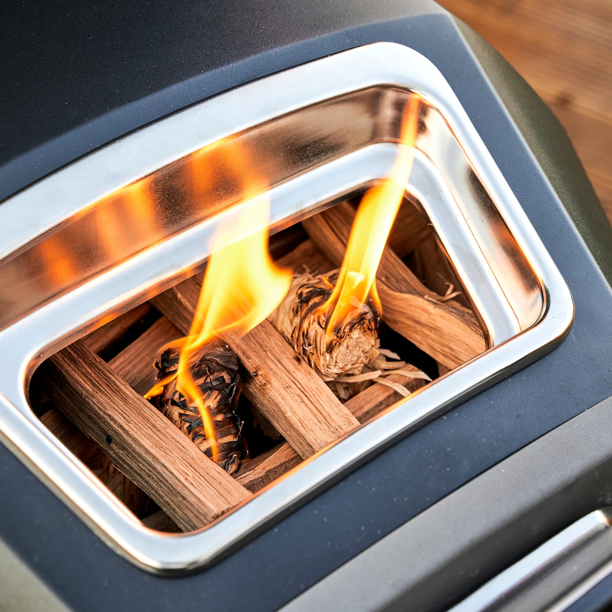 Ooni Karu 12G Multi-Fuel Outdoor Pizza Oven - Portable Wood & Gas Pizza Maker for Backyard, Camping & Tailgating