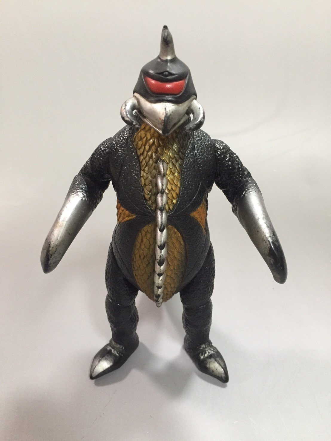 Bandai Movie Monster Series Gigan Action Figure - Collectible Godzilla Kaiju Toy for Fans & Display - Perfect for Home Decor, Gift Giving & Anime Collections