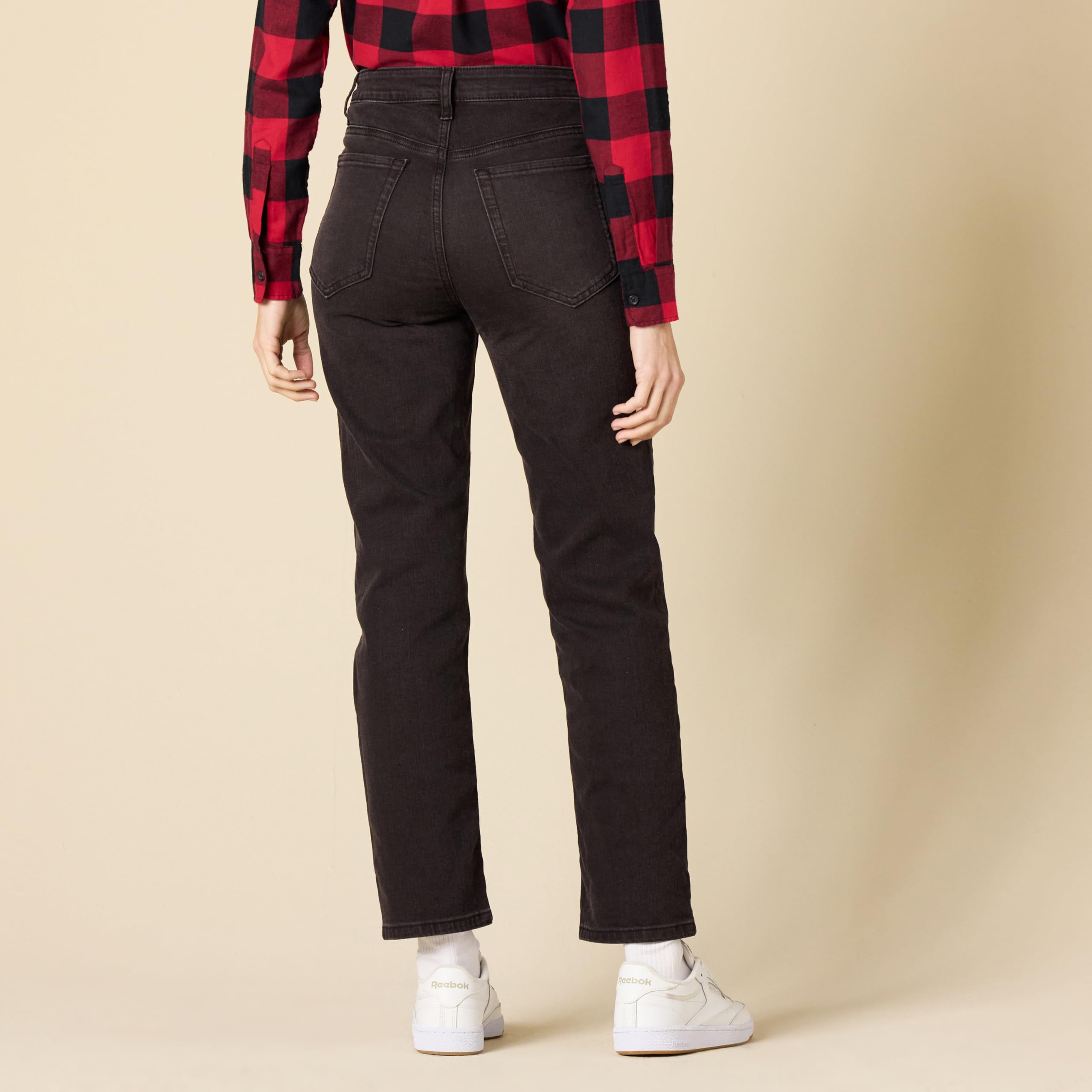 Amazon Essentials Women's High-Rise Straight Leg Jeans - Comfortable Stretch Denim Pants for Casual Wear, Work & Everyday Outfits