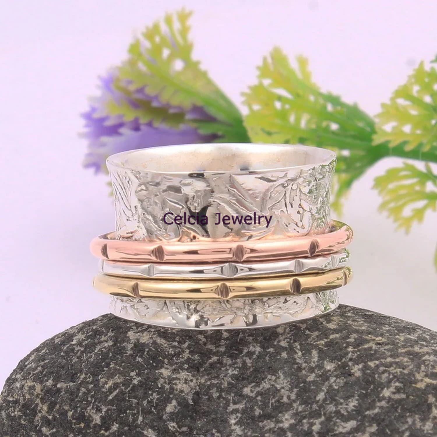 Spinner Ring for Women - Stress Relief & Meditation Spinning Ring, Wedding & Promise Proposal Ring, Stackable Three-Tone Ring, Beautiful Mother's Day Gift (US Size 7) - Perfect for Anxiety Relief, Mindfulness Practice & Special Occasions