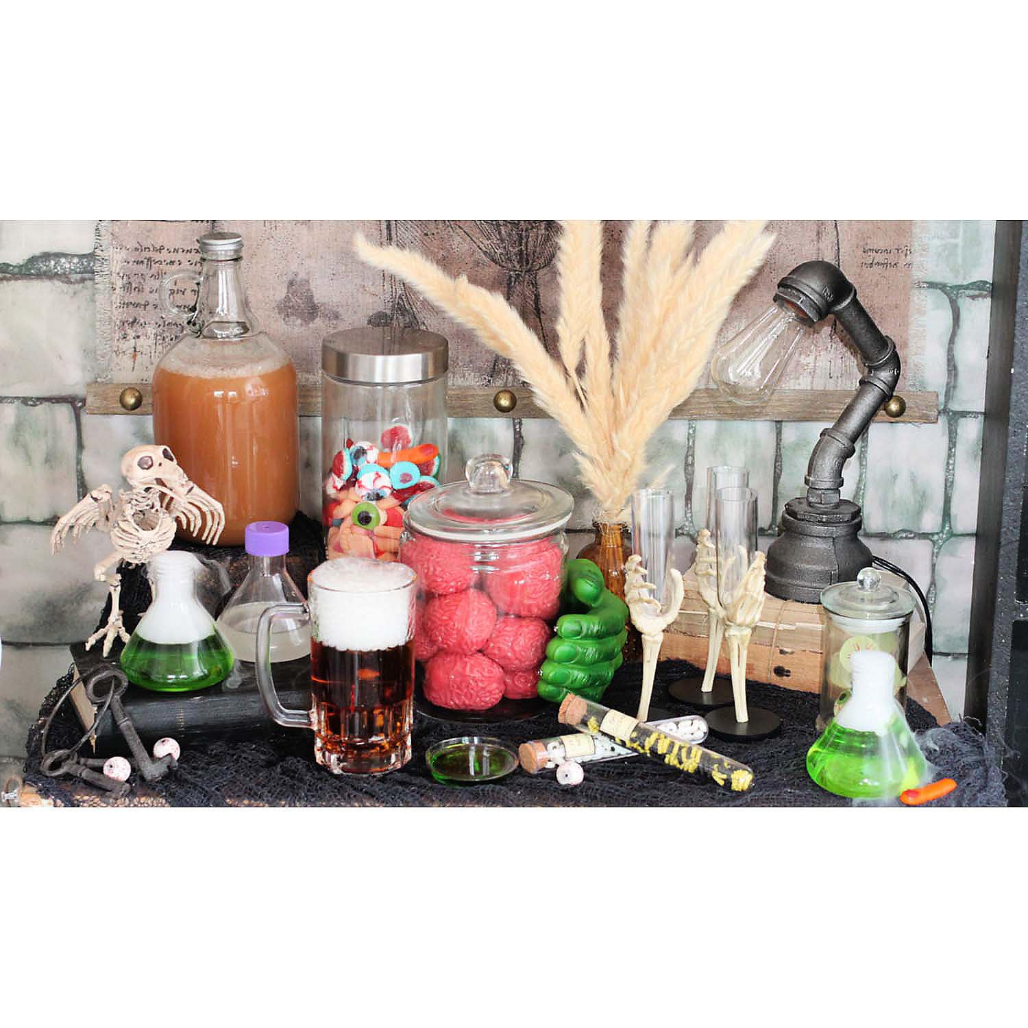 Gummy Body Parts Candy - 50 Individually Wrapped Pieces - Halloween Party Favors, Trick or Treat Supplies & Spooky Decorations - Perfect for Classroom Treats, Haunted House Events & Horror Movie Nights