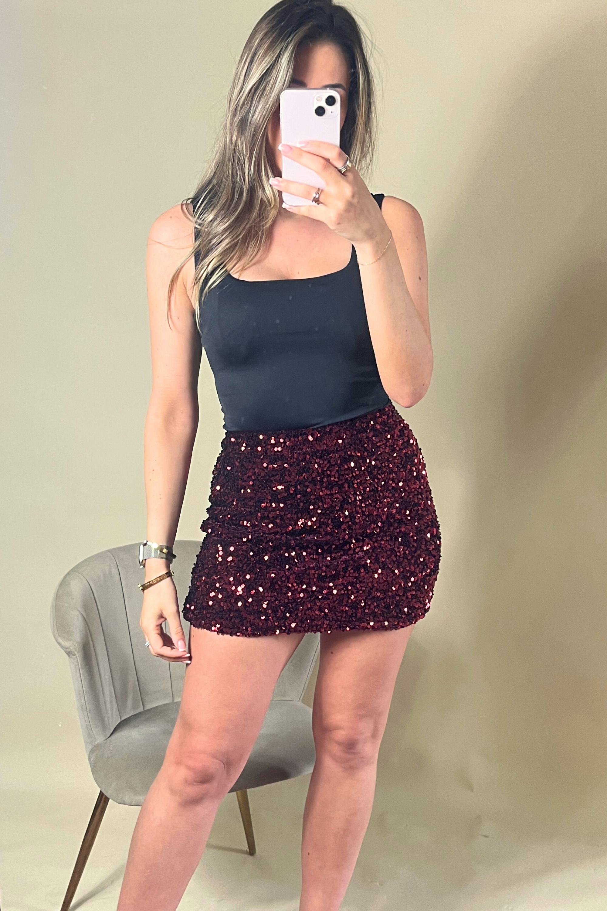 Elegant Burgundy Sequin Skirt for Women - Glamorous Party Dress for Evening Events, Prom, and Special Occasions