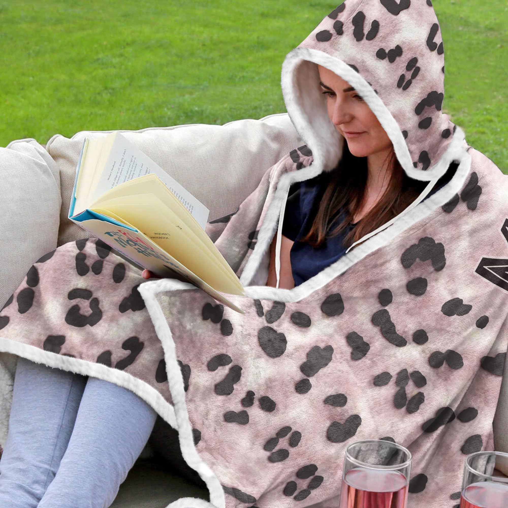 Cozy Leopard Print Wearable Blanket Hoodie for Women - Soft Fleece Hooded Blanket Sweatshirt - Perfect Christmas, Birthday Gift for Mom, Wife, Daughter - Great for Lounging, Netflix Nights & Winter Comfort