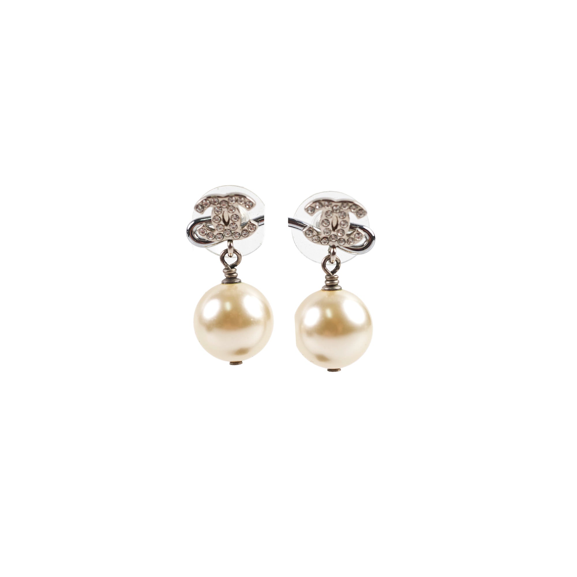 Chanel CC Pearl Drop Earrings - Luxury Fashion Jewelry for Women, Elegant Pearl Dangle Earrings for Party, Wedding & Special Occasions