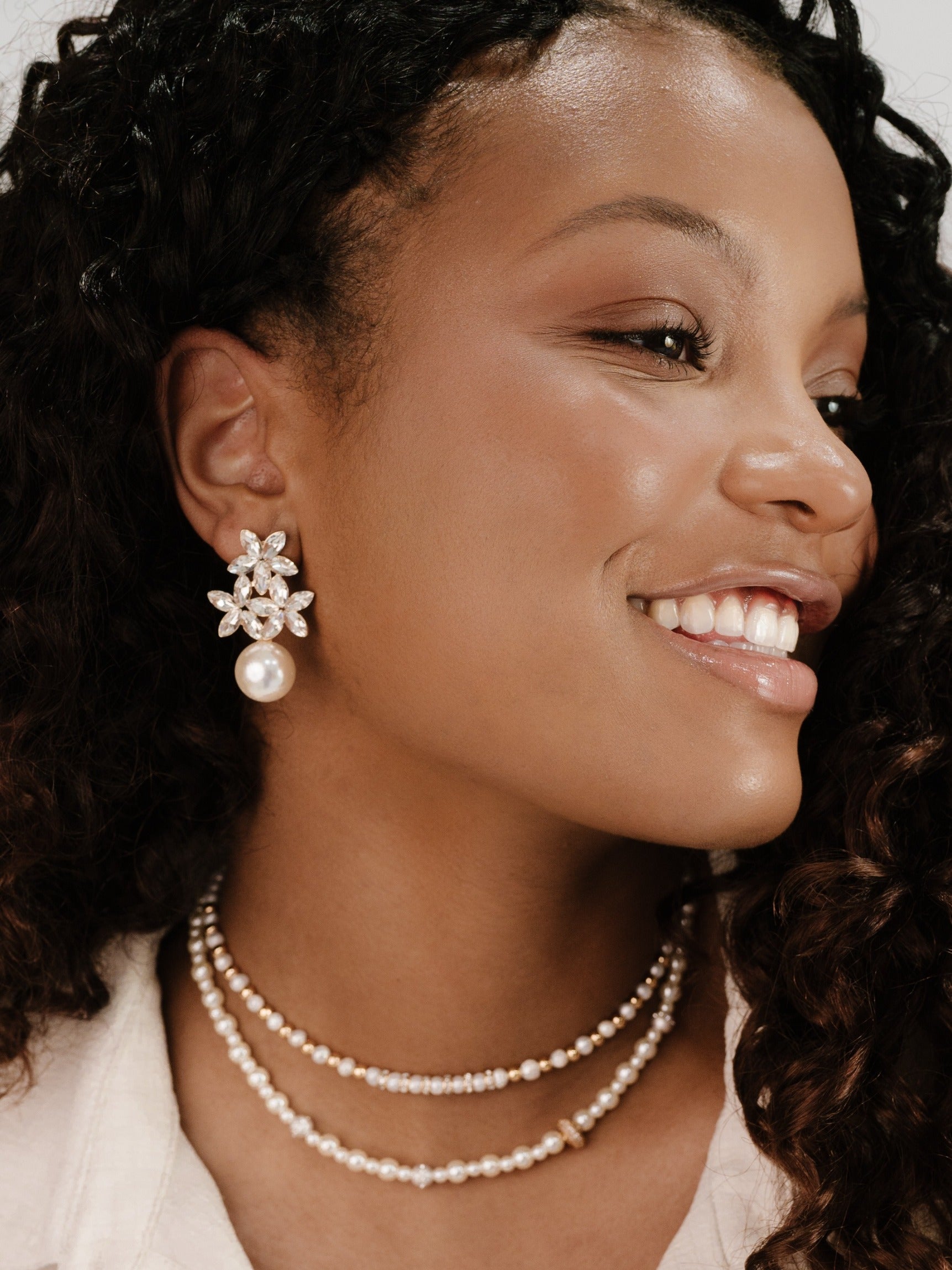 Best Crystal & Pearl Earrings for Women - Elegant Dangle Drop Earrings for Wedding, Party & Special Occasions