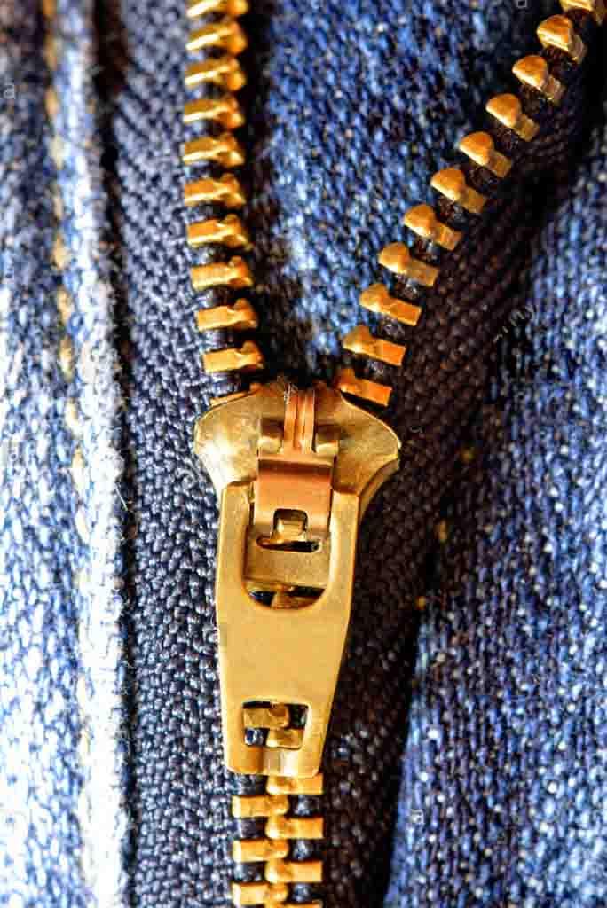 Heavy Duty 7 Inch Metal Zippers #5 Navy Tape with Golden Brass Teeth - 6 Pack Closed End Spring Lock Sliders for Jeans, Denim Pockets, Clothing & Sewing Crafts | Perfect for DIY Projects, Jacket Repairs & Bag Making (7