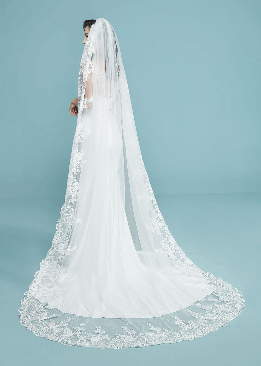Hailey Veil - Elegant Lace Wedding Veil with Comb for Brides | Perfect for Church Ceremonies, Beach Weddings & Photo Shoots