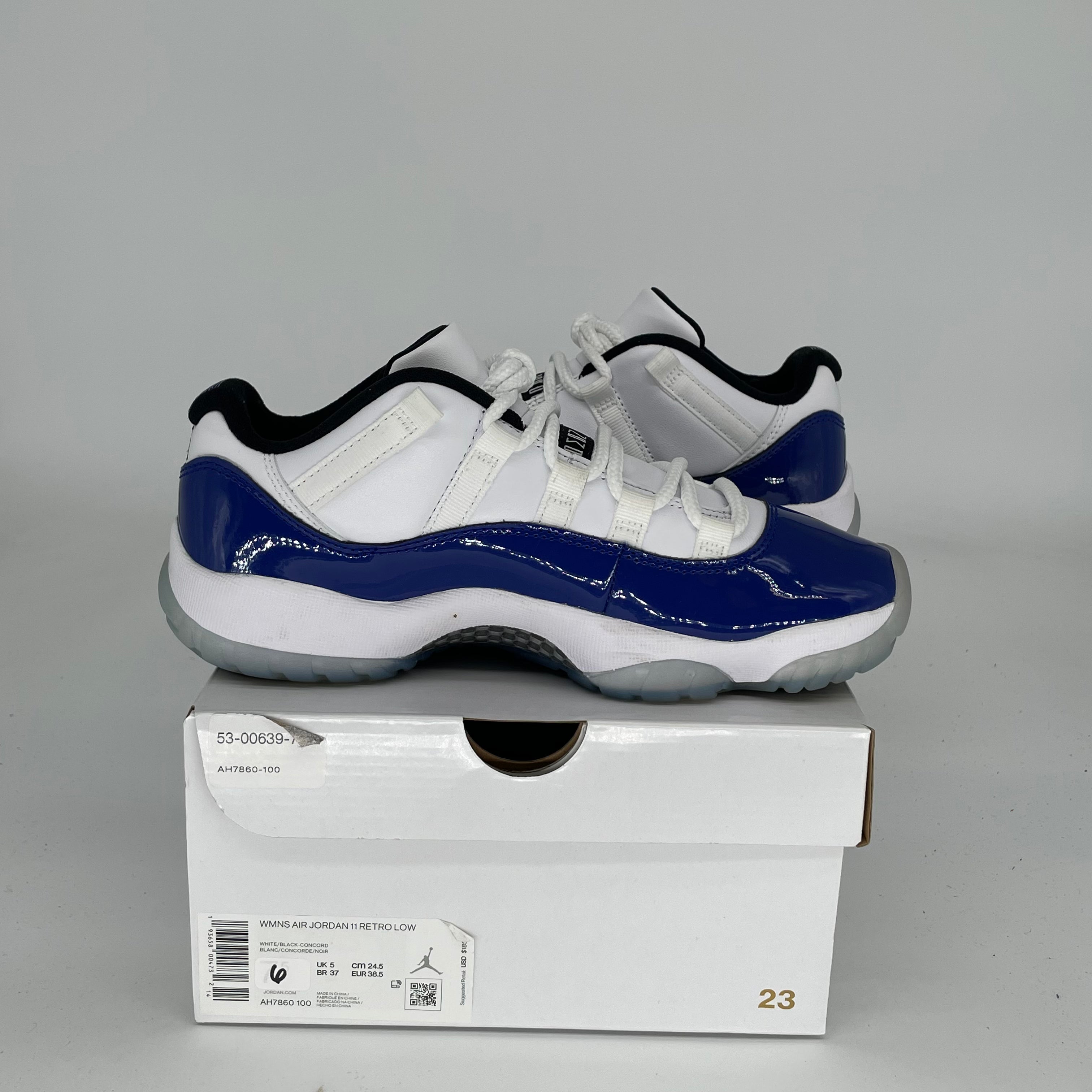 **Nike Air Jordan 11 Low White Concord Women's Shoes Size 6/7.5W AH7860-100 – Stylish Sneakers for Casual Wear, Gym & Street Fashion**