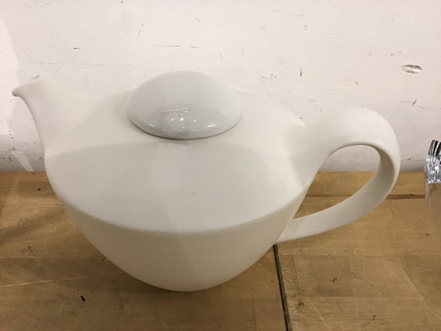 Premium White Ceramic Teapot - 11 oz Porcelain Tea Pot with Infuser, Perfect for Loose Leaf Tea, Herbal Tea & Tea Parties - Elegant Gift for Tea Lovers & Home Decor