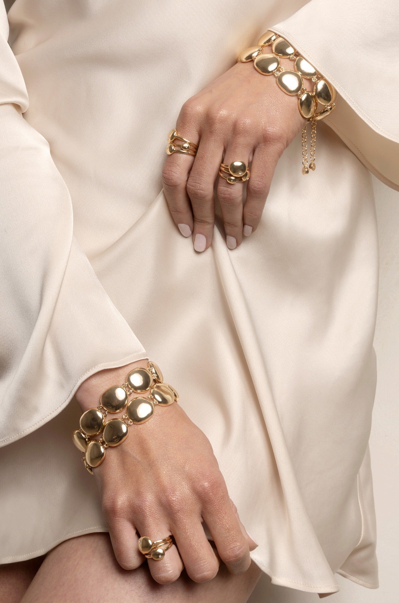 Polished Pebble Linked Bracelet - Elegant Natural Stone Jewelry for Women - Perfect for Everyday Wear, Gifts & Special Occasions