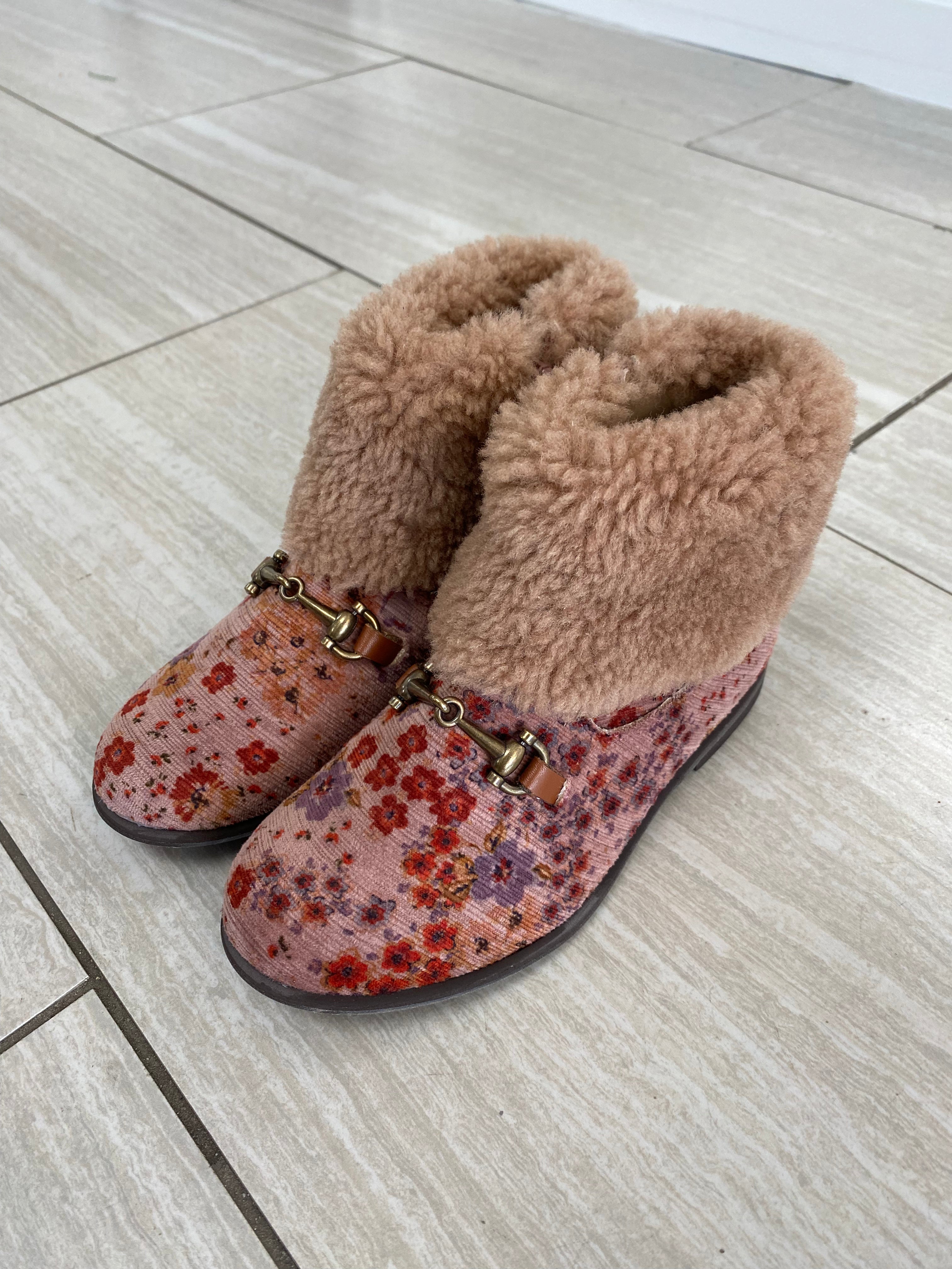 Manuela Old Rose Floral Fur Zipper Boots - Women's Winter Fashion Ankle Boots with Cozy Faux Fur Lining | Perfect for Cold Weather, Holiday Parties & Casual Outfits