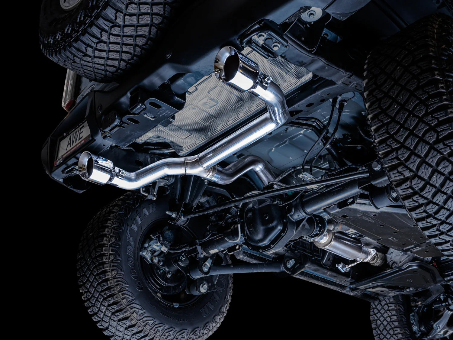 Ford Bronco AWE 0FG Catback Exhaust System with BashGuard™ - Dual 4.5