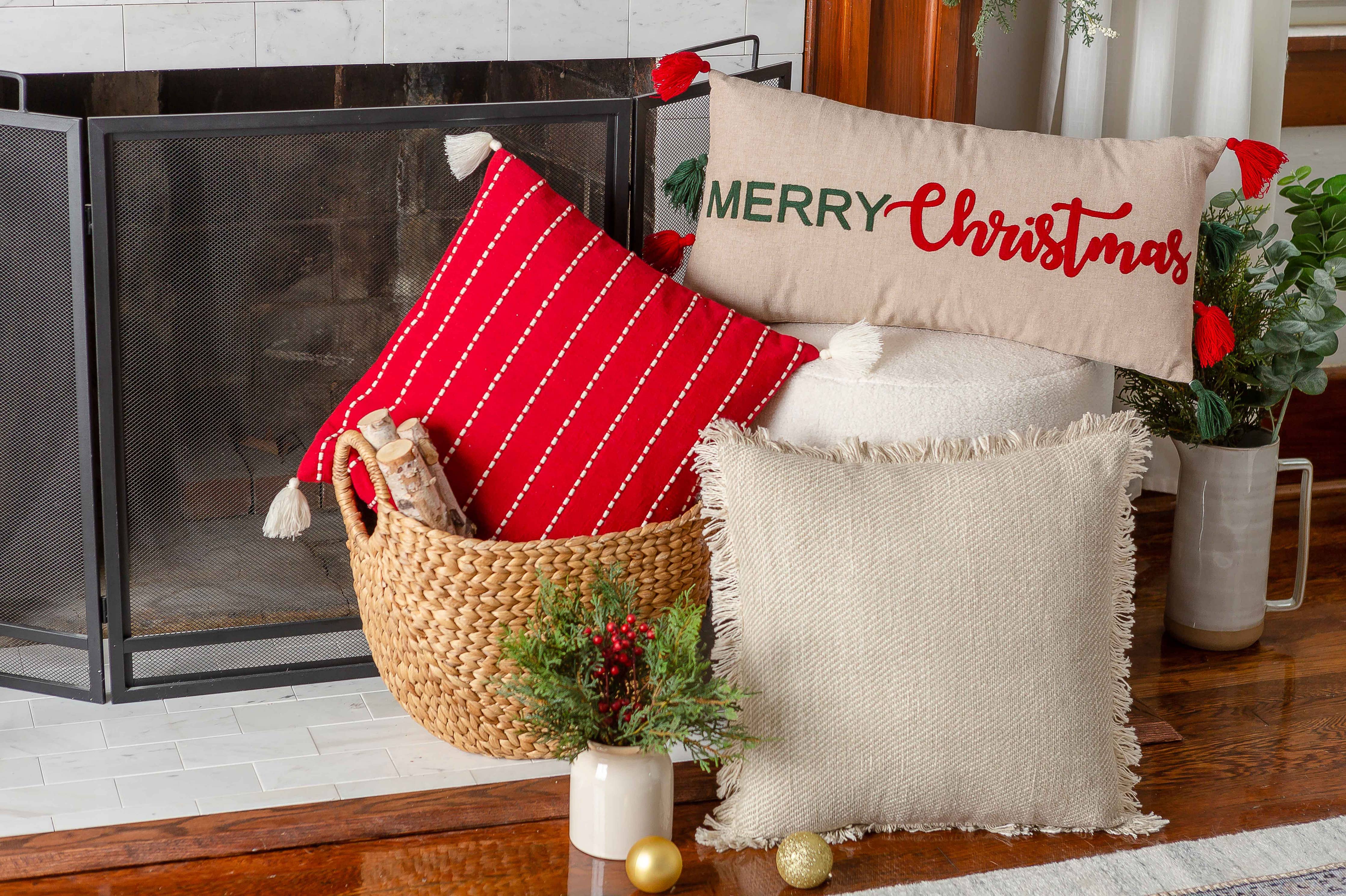 Merry Christmas Embroidered Decorative Pillow - Festive Holiday Home Decor for Sofa, Bed & Christmas Tree