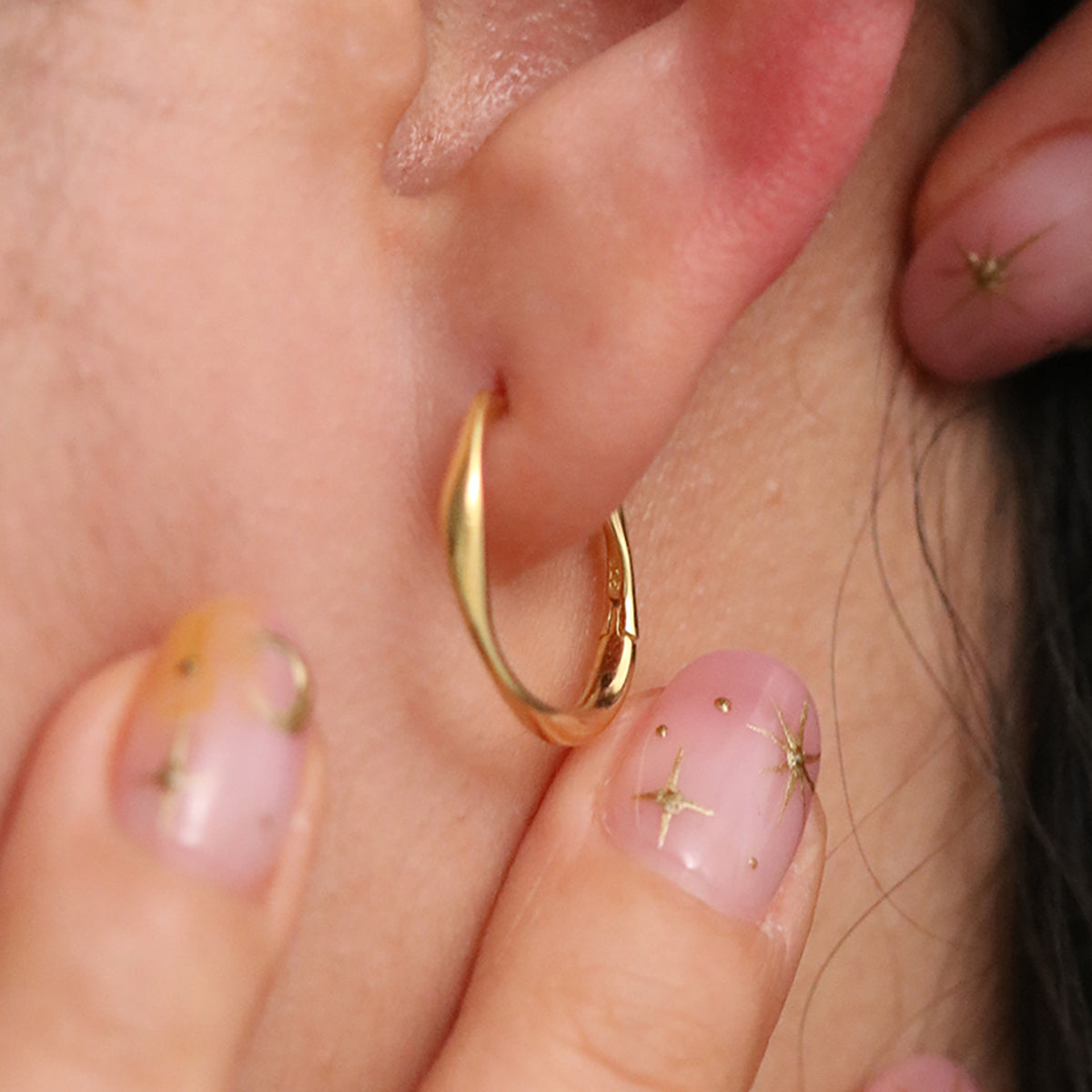 Twisted One-Touch Earrings for Women - Easy Clip-On Hoop Earrings for Everyday Wear | Perfect for Work, Parties & Gifts