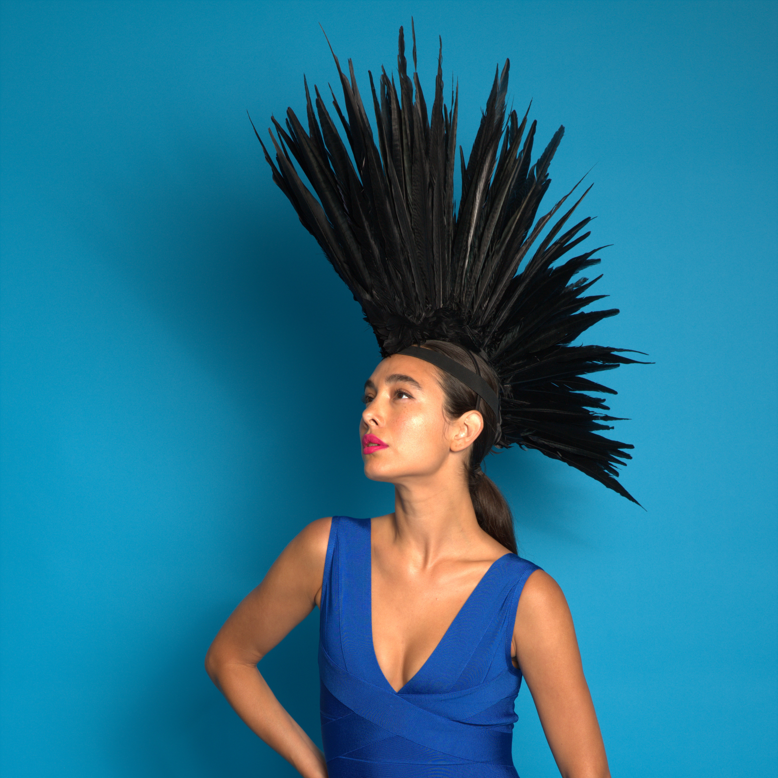Elegant Peacock Feather Headband for Women - Boho Festival Hair Accessory for Parties, Weddings, and Costume Events