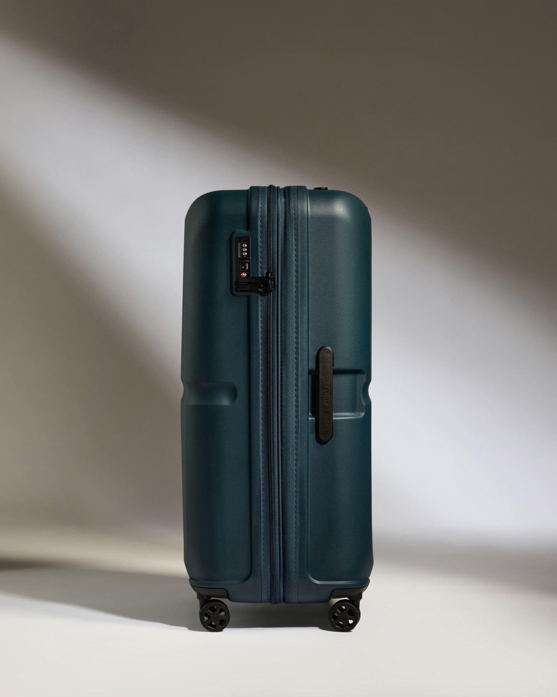 Indigo Blue Large Luggage with Single Stripe - Spacious Travel Suitcase for Airplane Carry-On & Checked Bags - Perfect for Business Trips & Vacations