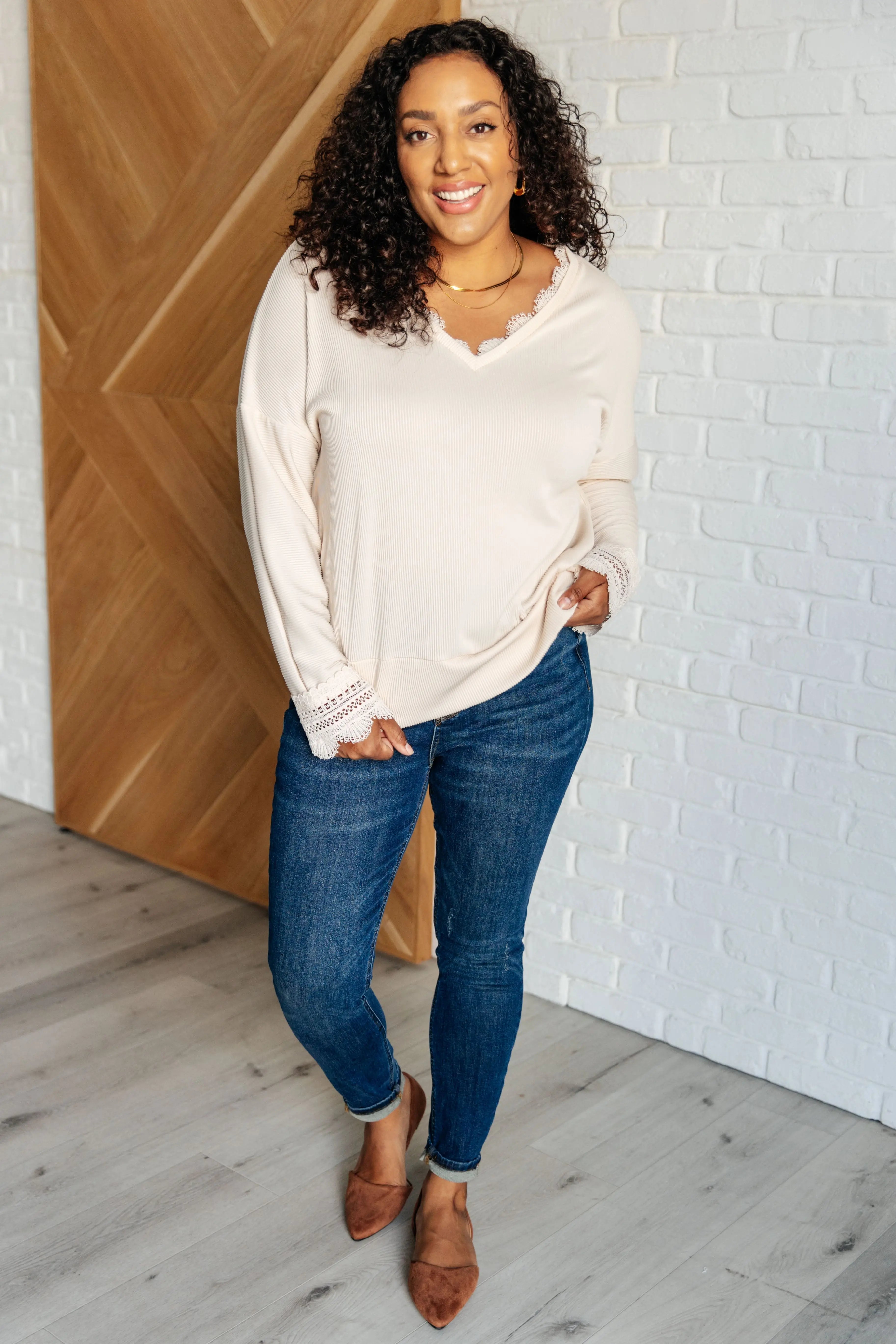 Elegant Lace Trim V-Neck Blouse for Women - Flowy Casual & Party Tops - Perfect for Dates, Office Wear, and Special Occasions