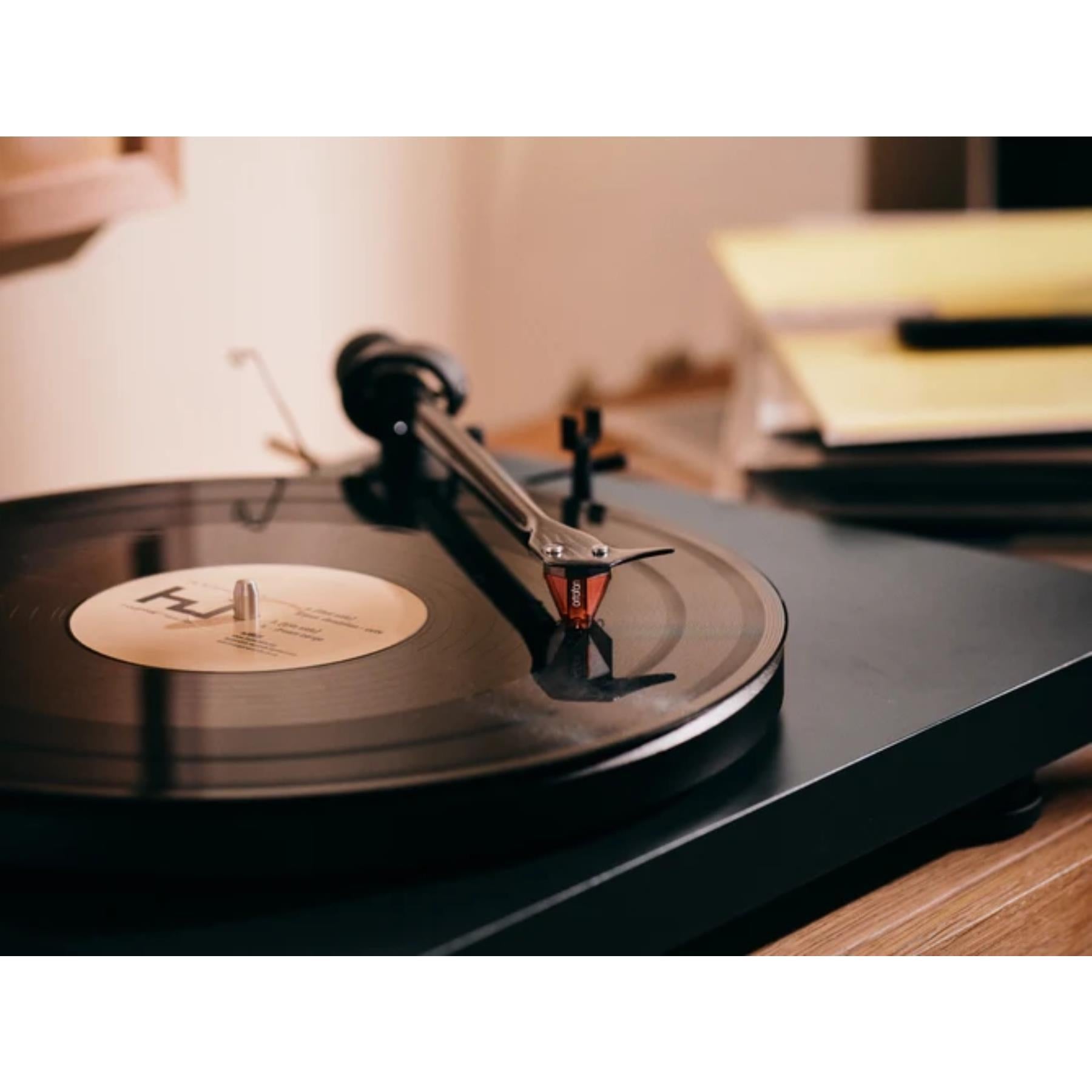 Ortofon 2M Red Verso Moving Magnet Phono Cartridge - High Performance Vinyl Record Player Stylus for Bottom Mount Headshells - Perfect for Audiophiles & Turntable Enthusiasts