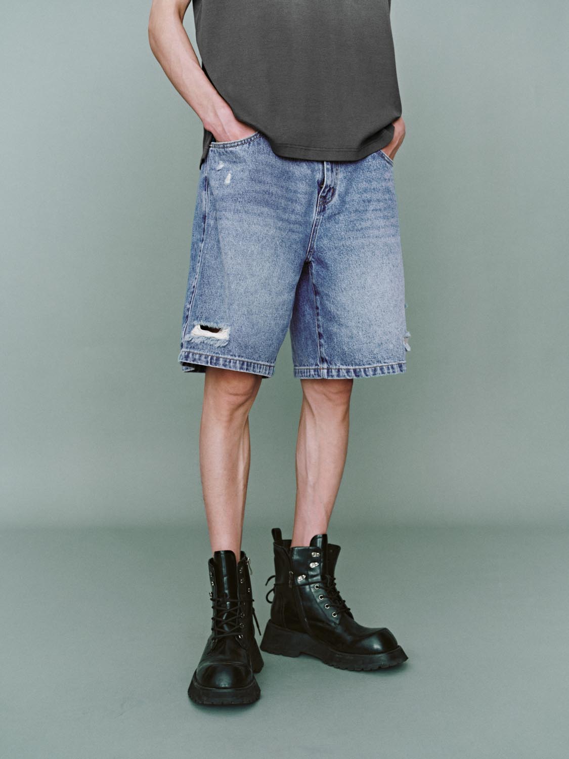 Stylish Women's Denim Shorts UMM850049 - High Waisted Distressed Denim Shorts for Summer | Perfect for Casual Outfits, Beach Trips, and Music Festivals