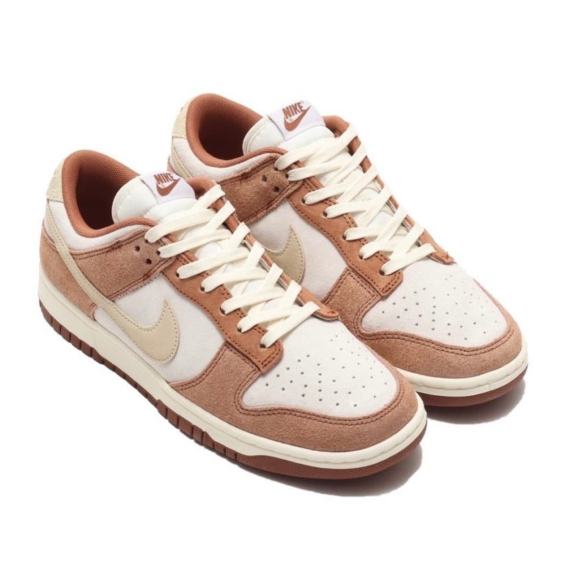 Nike Dunk Low Medium Curry Men's Sneakers - Stylish & Comfortable for Casual Wear, Street Fashion & Everyday Outfits